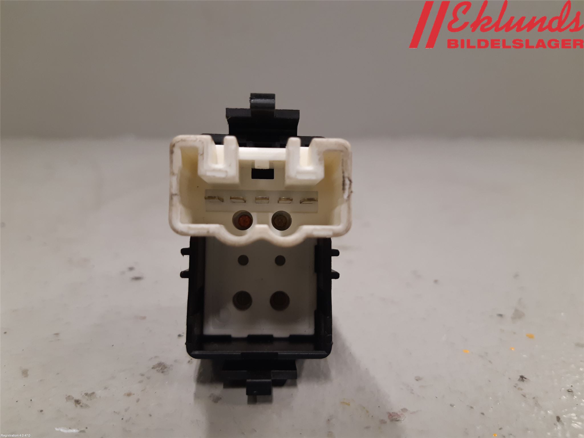Toyota HI-ACE 06-12 Strömställare Elhiss