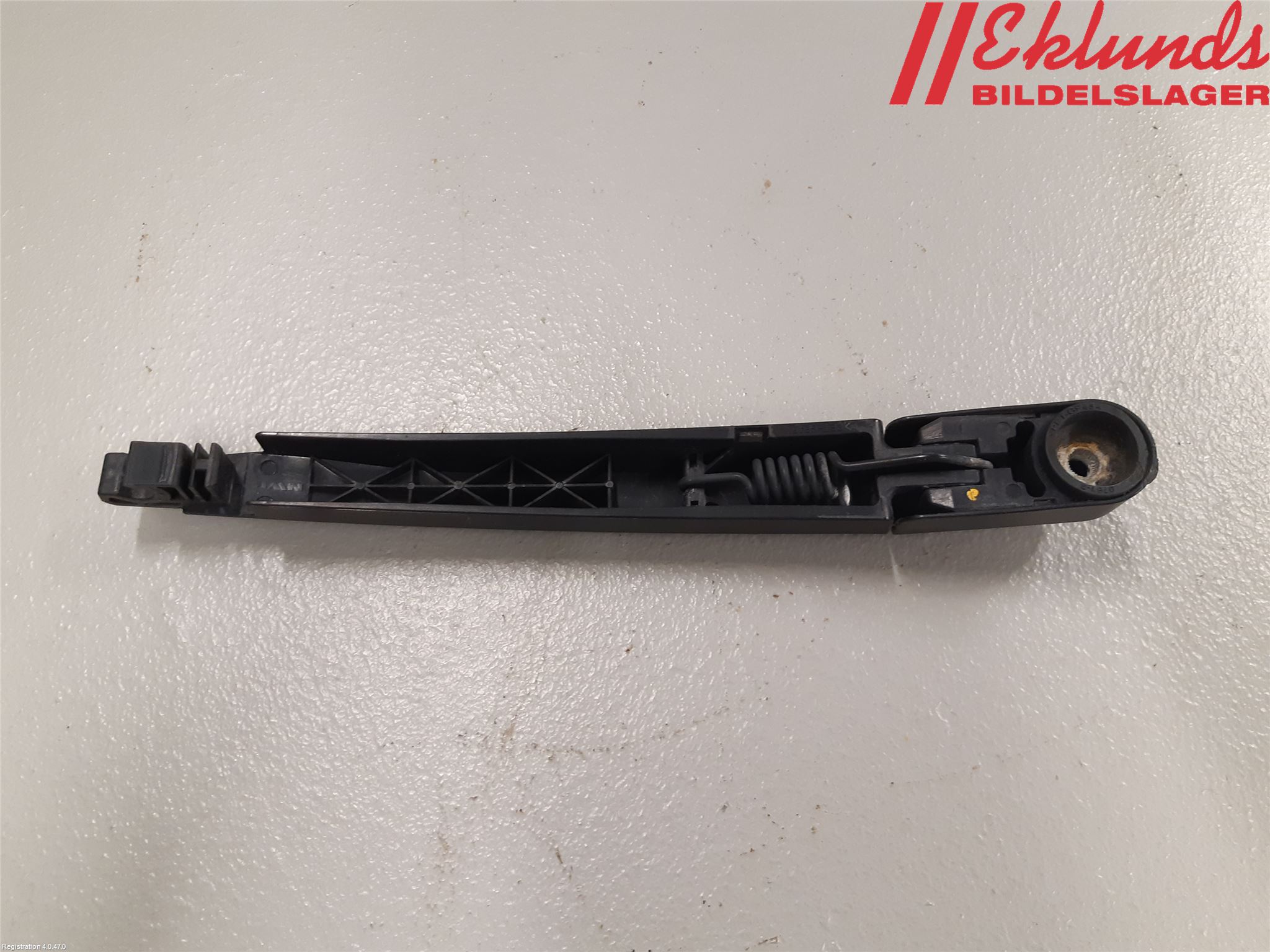 Hyundai i40 08-15 Torkararm-Bakruta