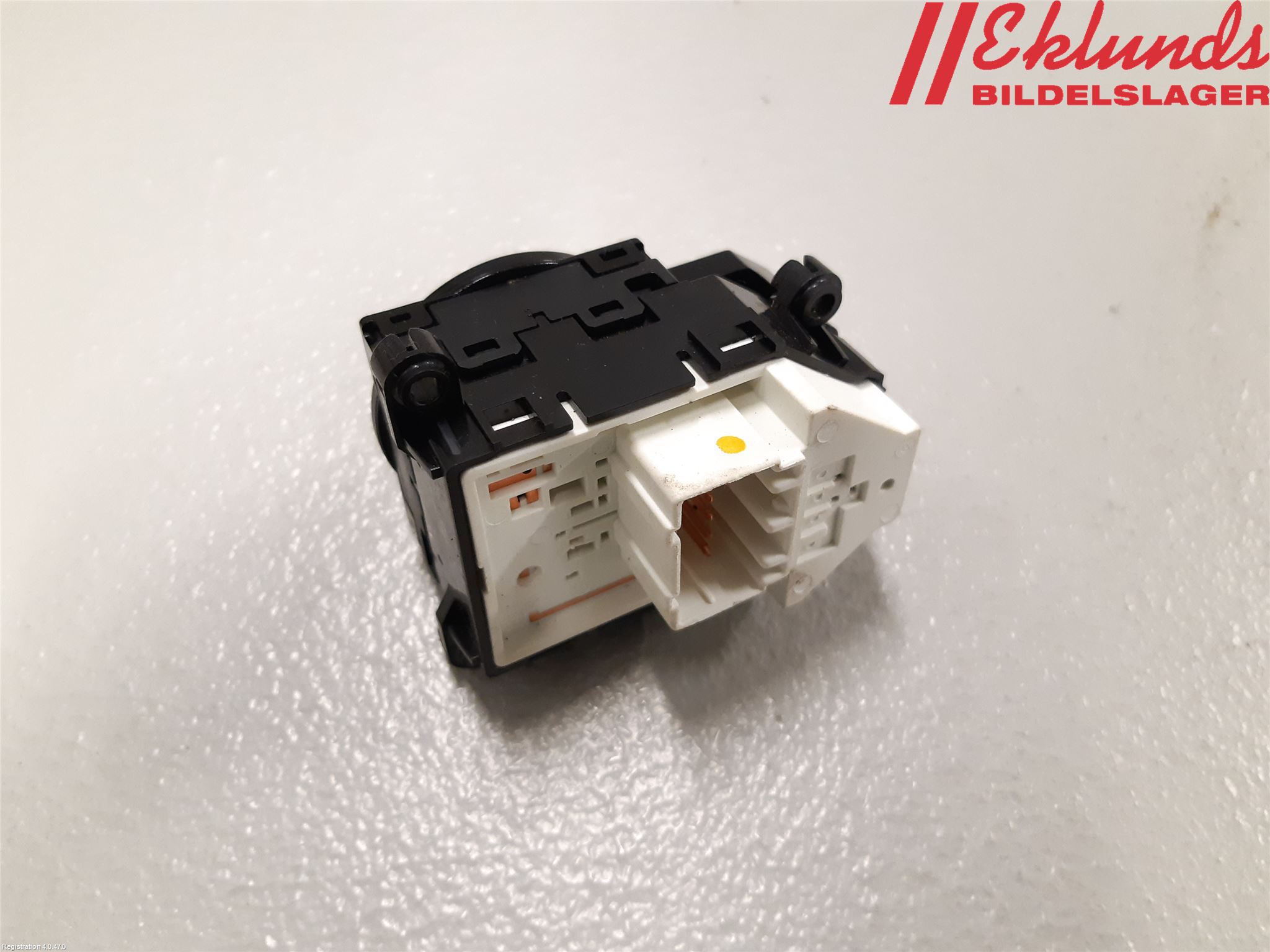 Hyundai i40 08-15 Strömställare Spegel