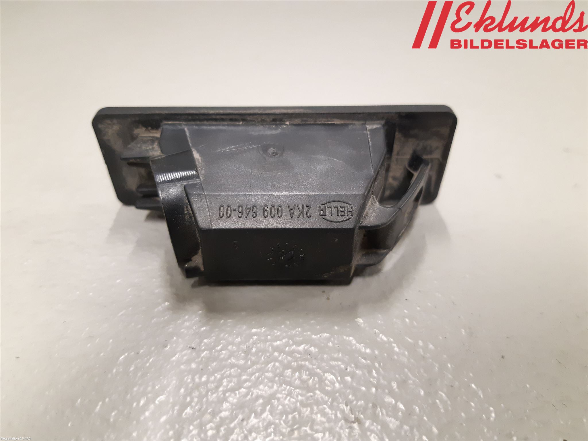 Nissan QASHQAI+2  10-14 Skylt Belysning