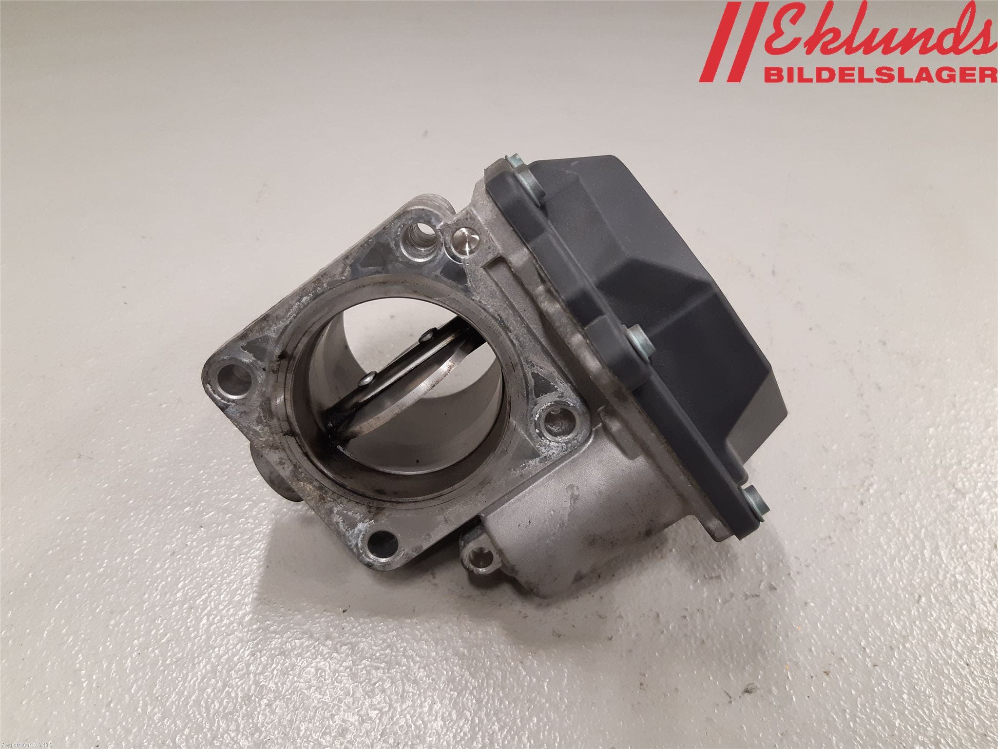 Hyundai i40 08-15 Injspjällhus