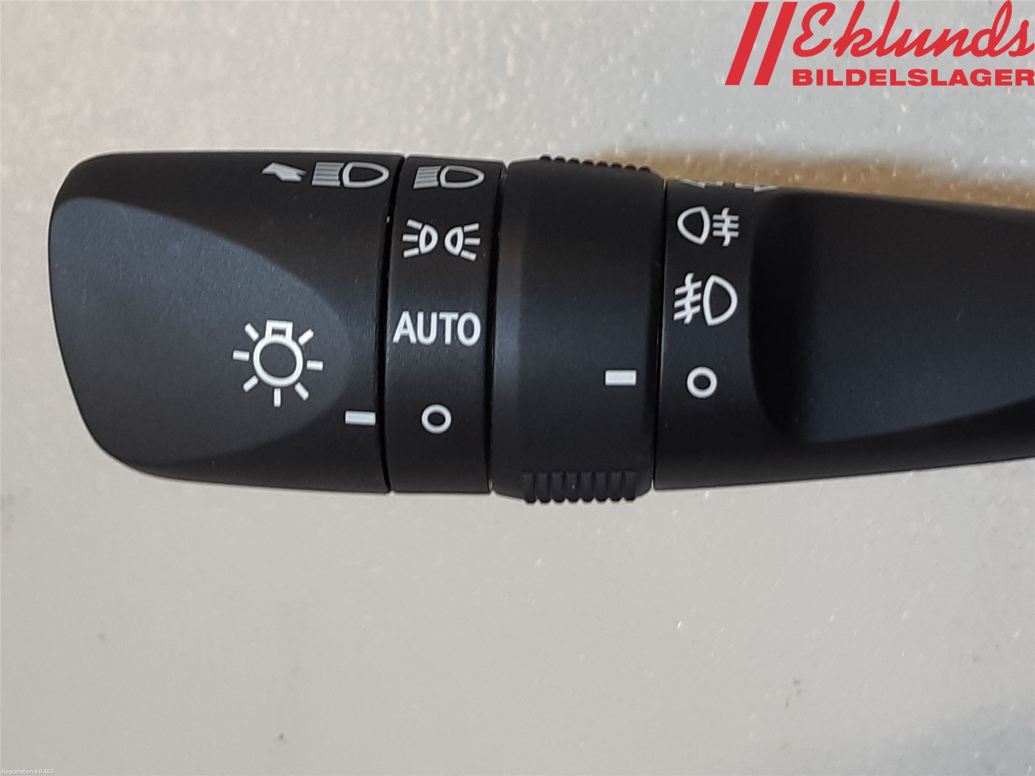 Toyota AURIS 13-19 Spakcentral