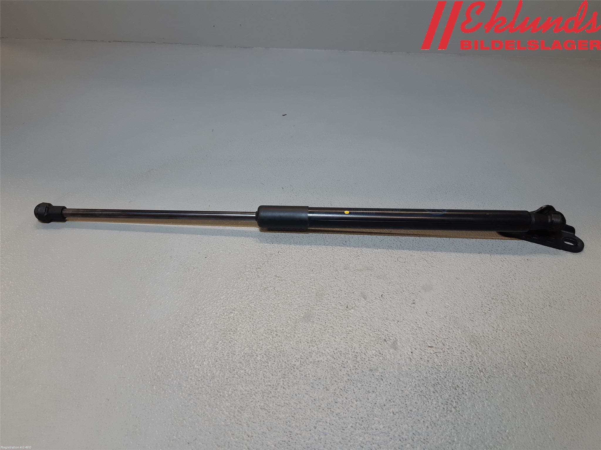 Toyota AURIS 13-19 Gasfjäder Baklucka