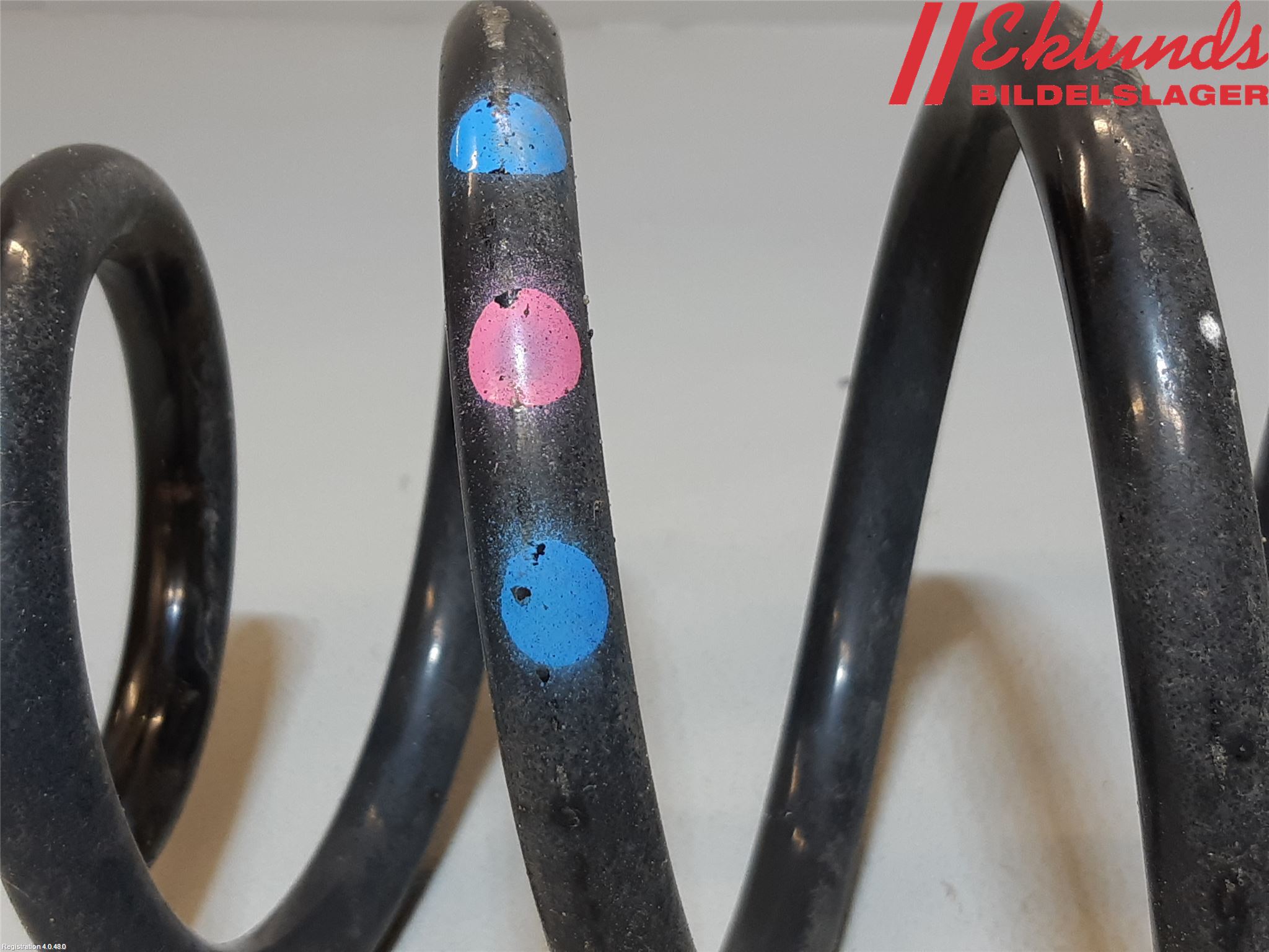 Toyota AURIS 13-19 Fjäder Bak