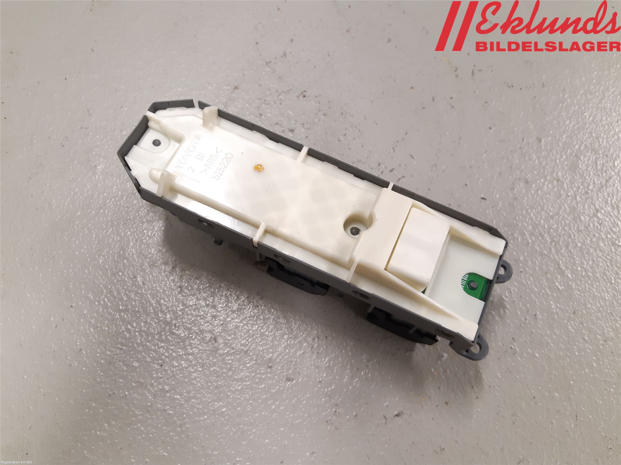 Toyota AURIS 13-19 Strömställare Elhiss