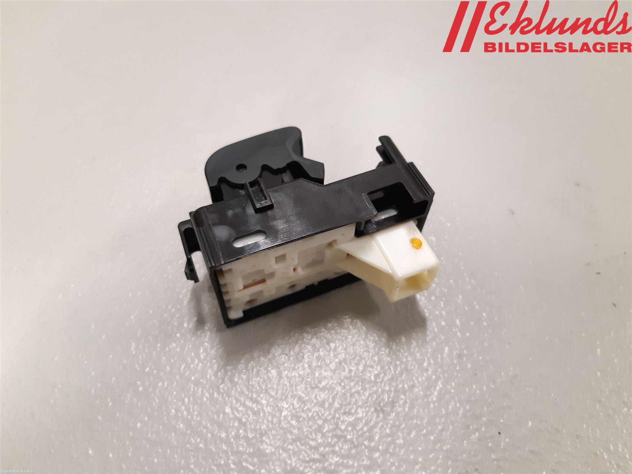 Toyota AURIS 13-19 Strömställare Elhiss