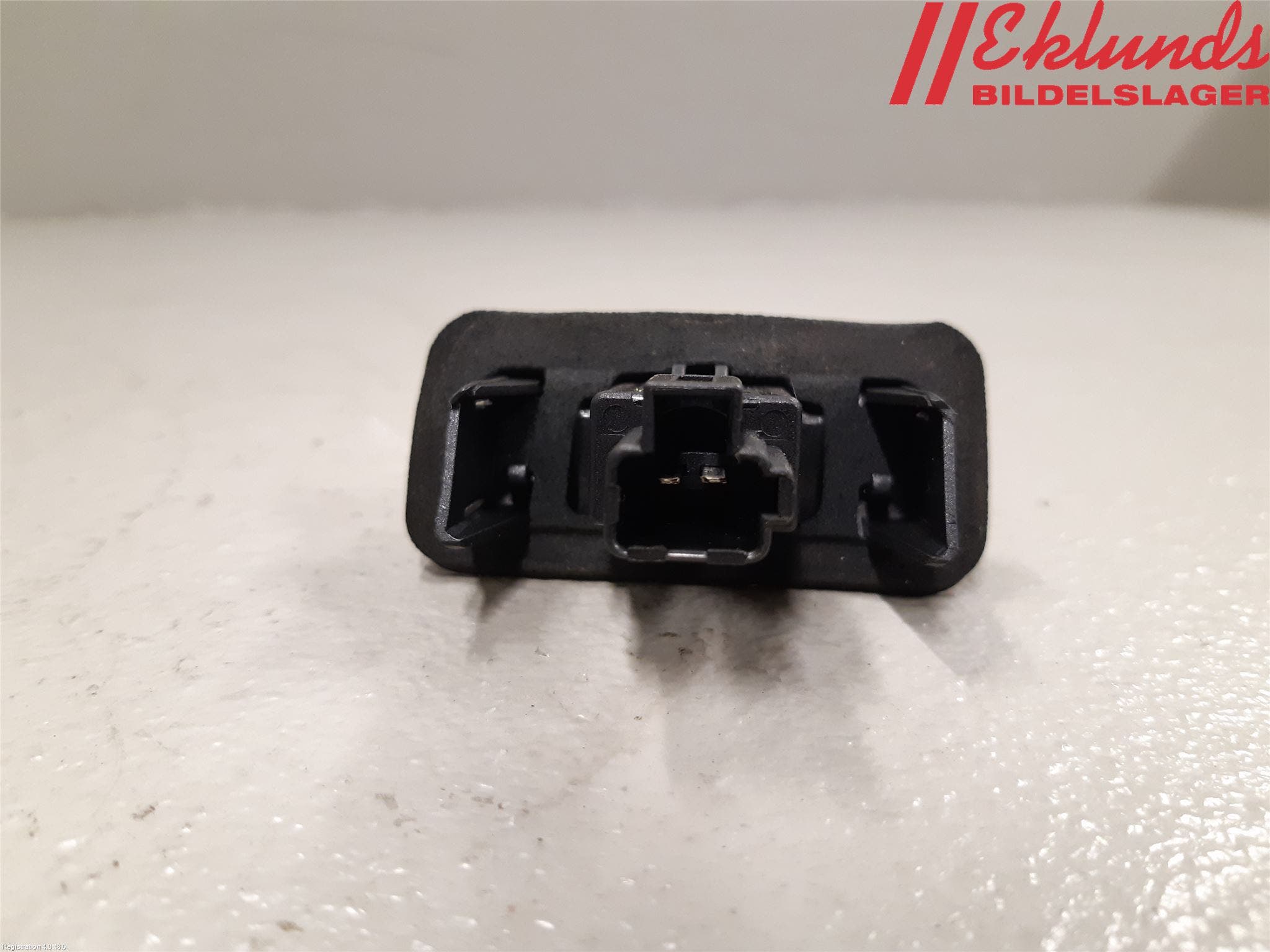 Toyota AURIS 13-19 Skylt Belysning