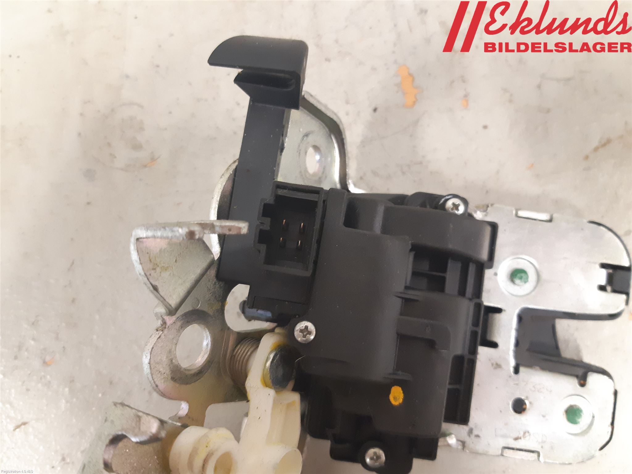 Audi A6/S6     05-11 Låskista Baklucka