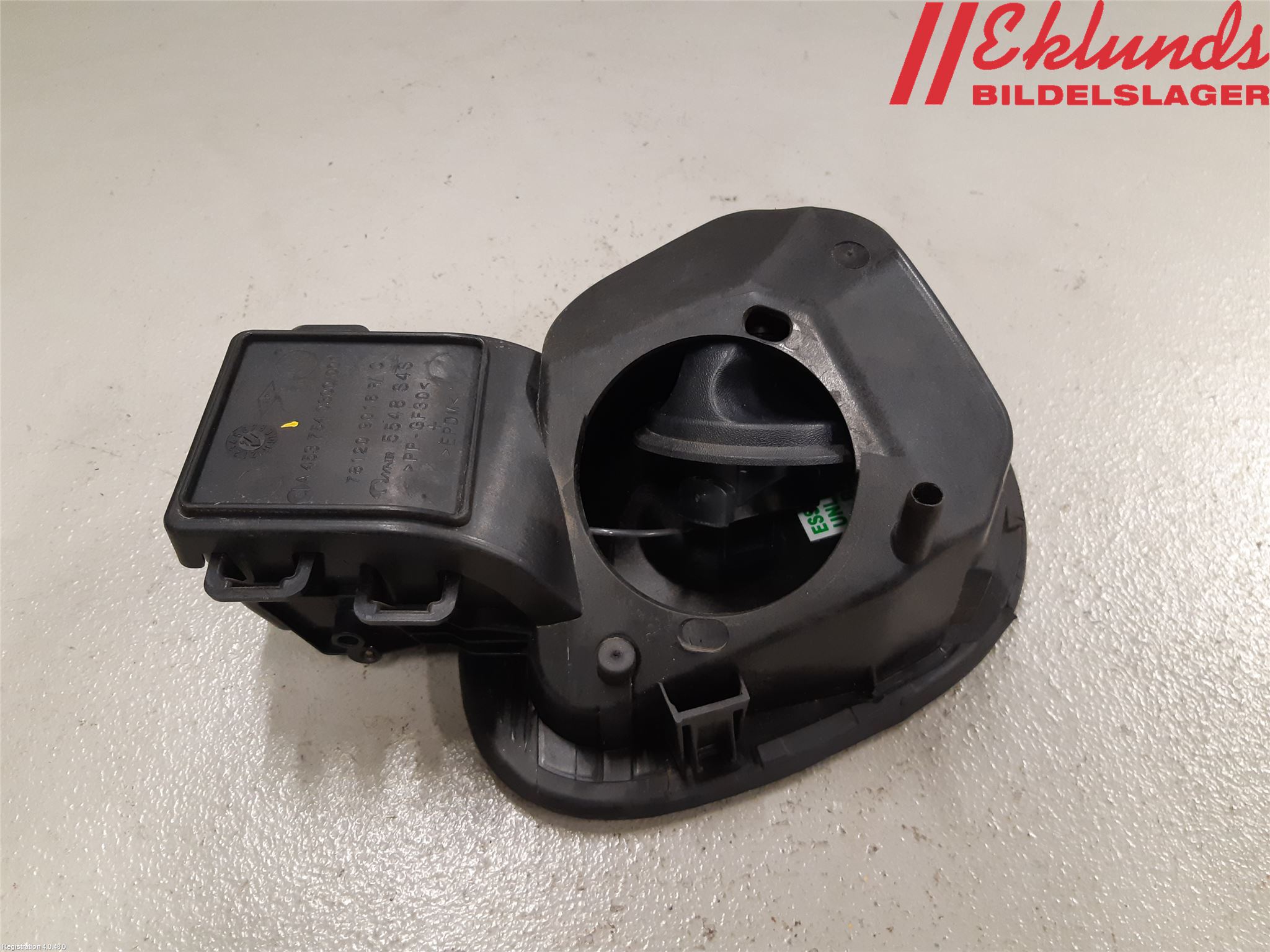 Smart FORTWO III 15-24 Tanklucka