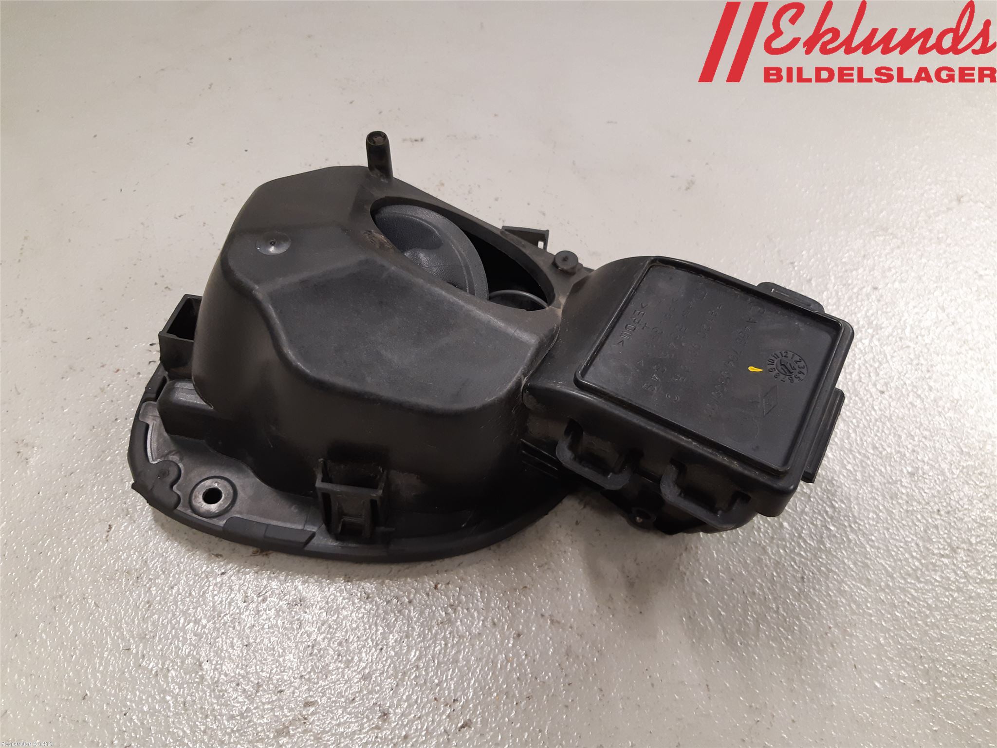 Smart FORTWO III 15-24 Tanklucka