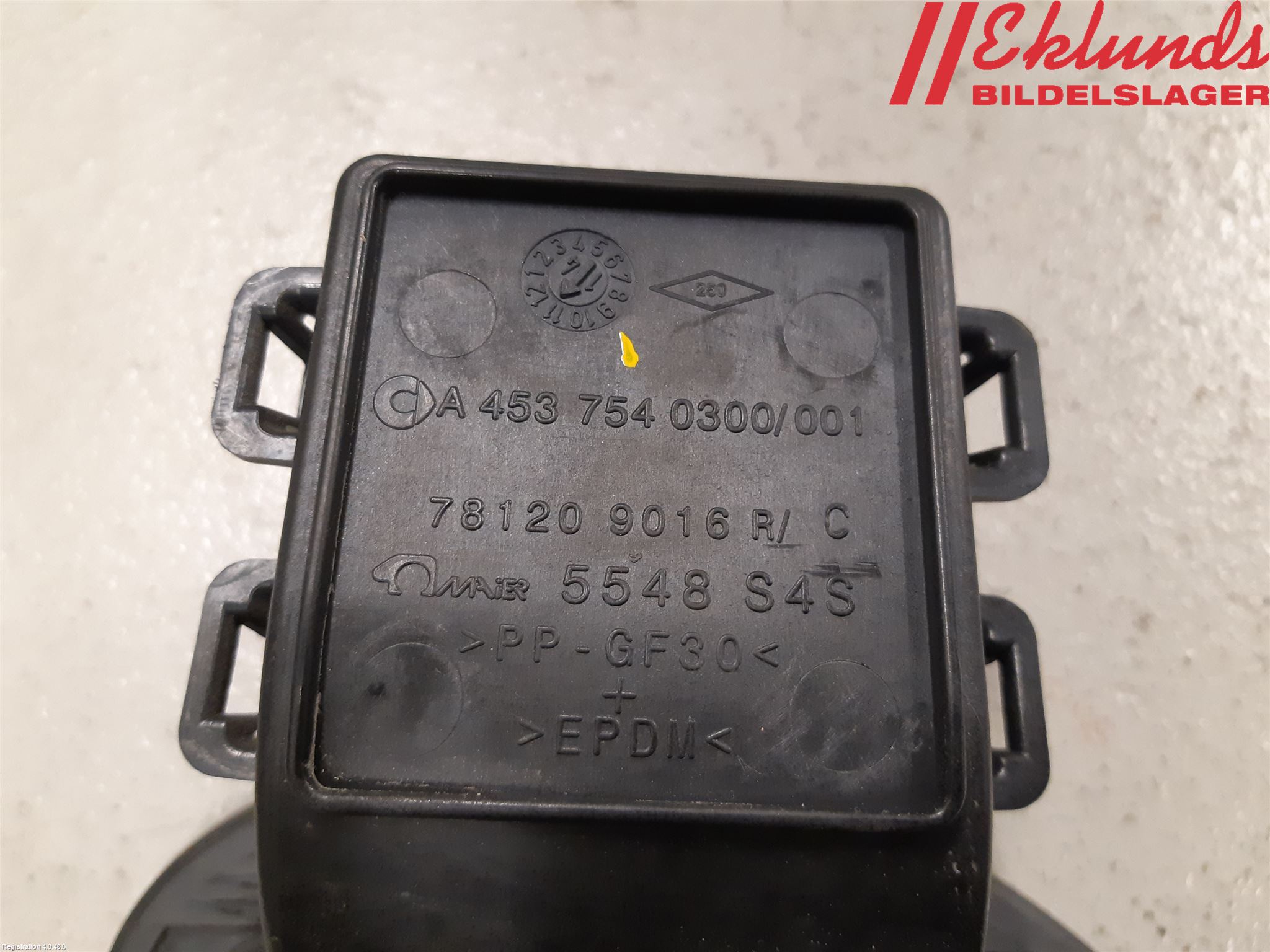 Smart FORTWO III 15-24 Tanklucka