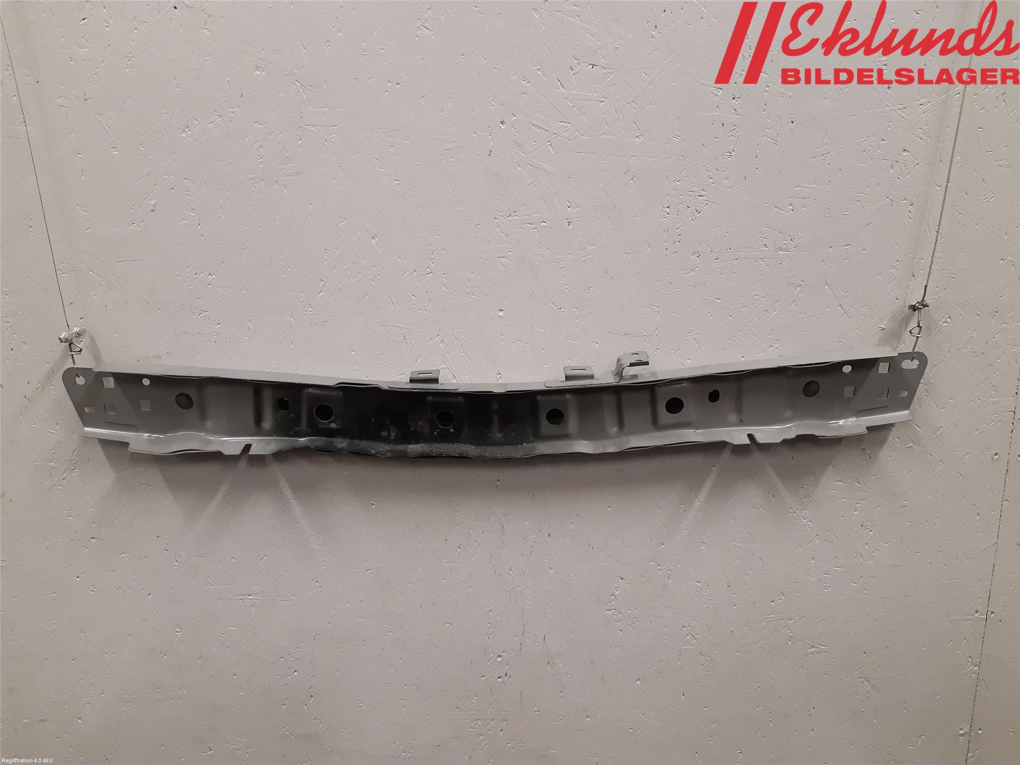 Smart FORTWO III 15-24 Front Huvlåsplåt-Balk