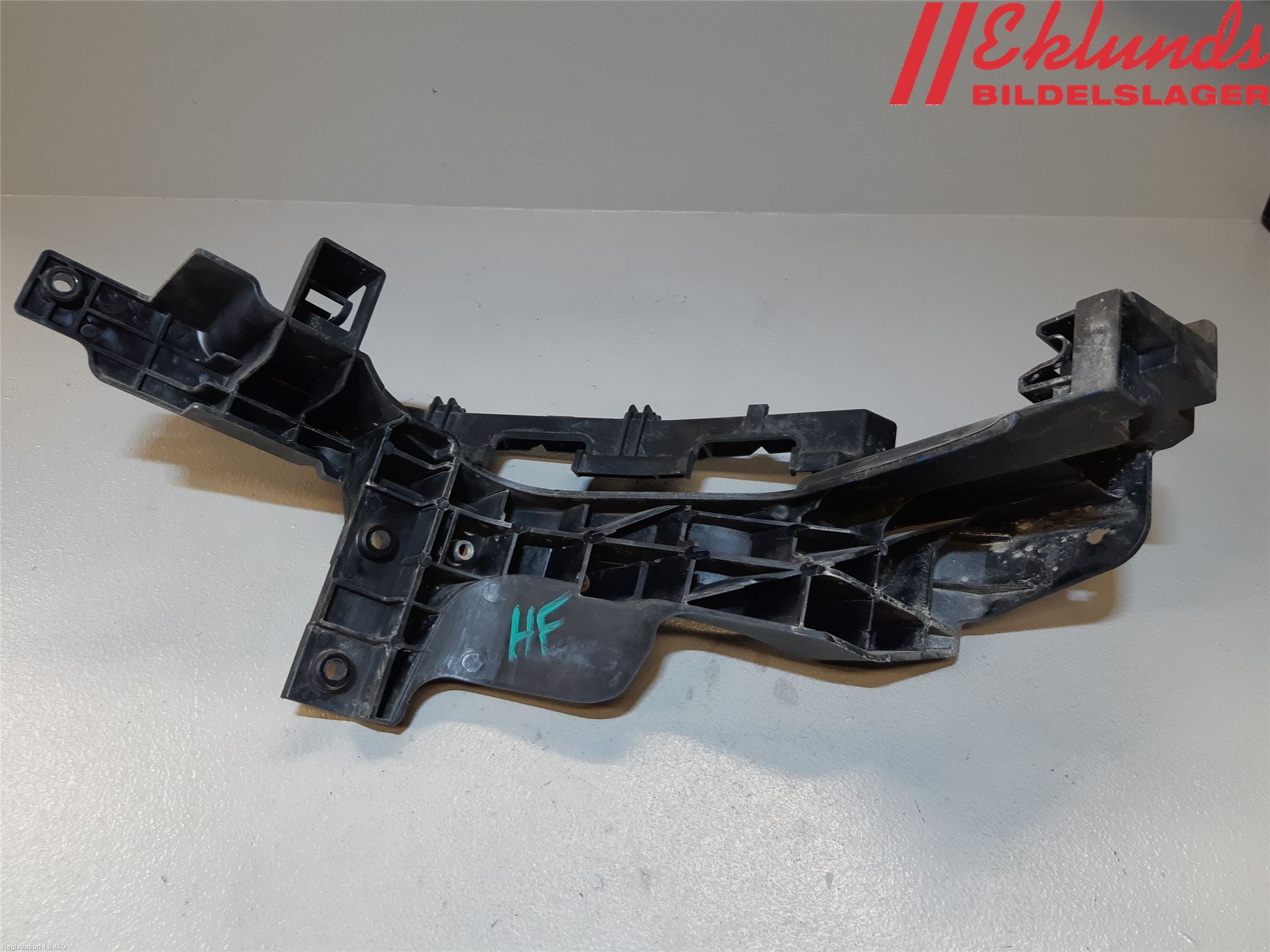 Hyundai i30 GD 13-17 Strålkast Fästsarg