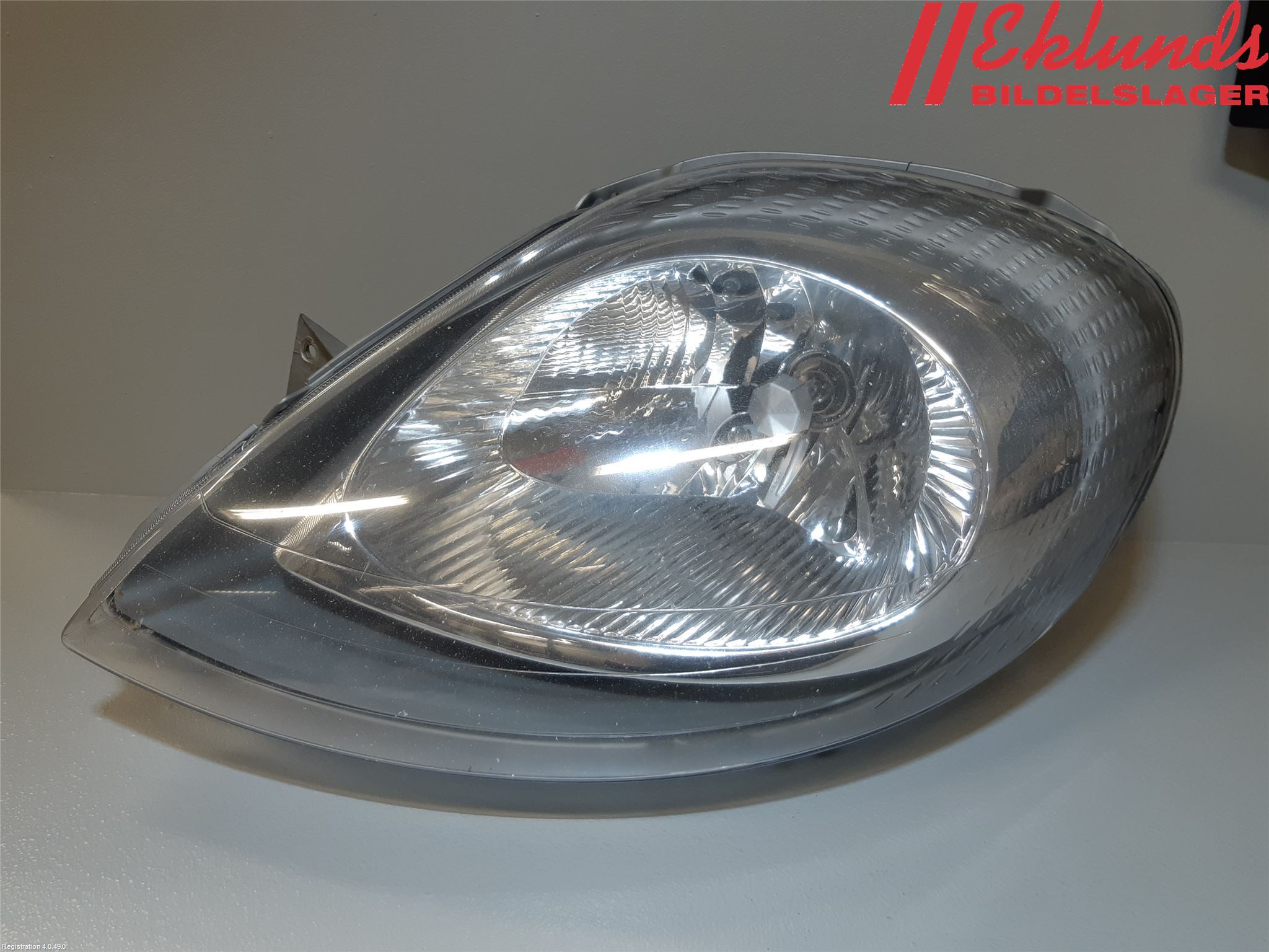 Opel VIVARO 01-14 Strålkastare Vänster