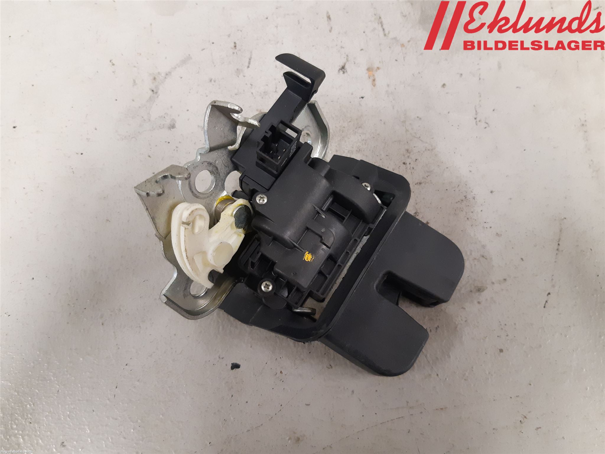 Audi A6/S6     05-11 Centrallåsmot Baklucka