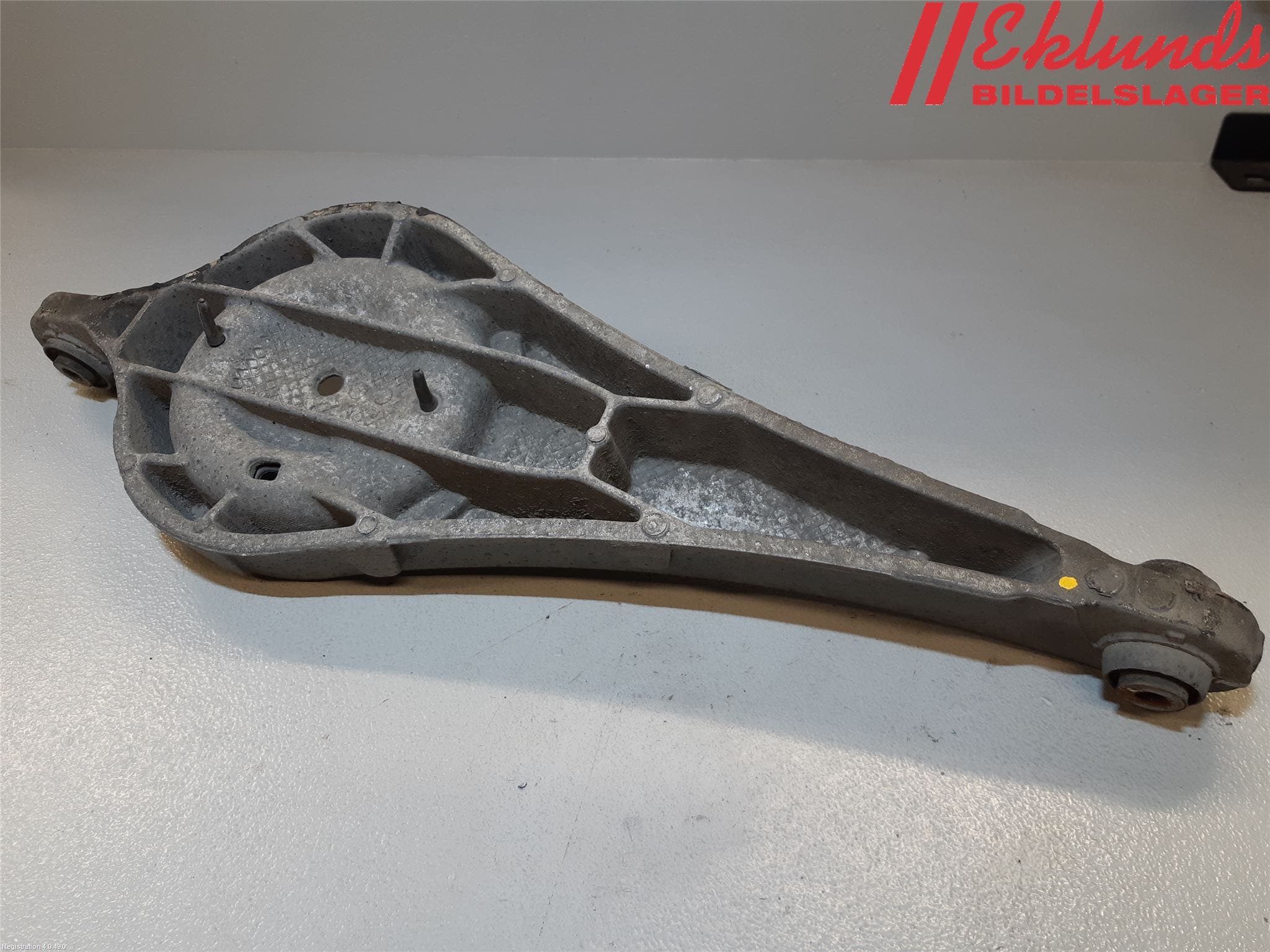 Volvo V60 14-18 Bärarm Bak Höger