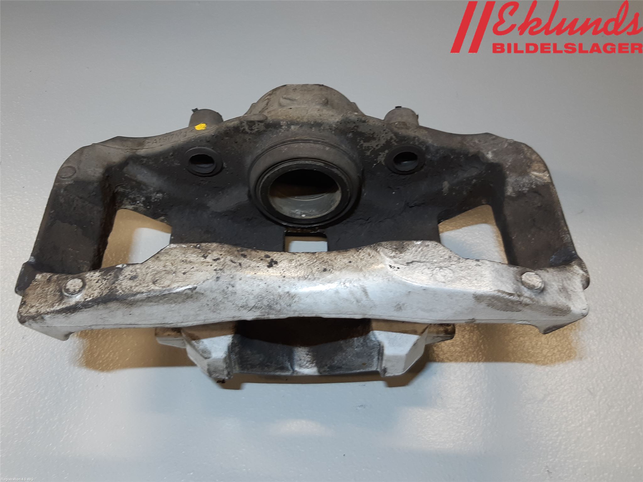 BMW 5 F10/F11/F18 09-17 Bromsok Fram Vänster