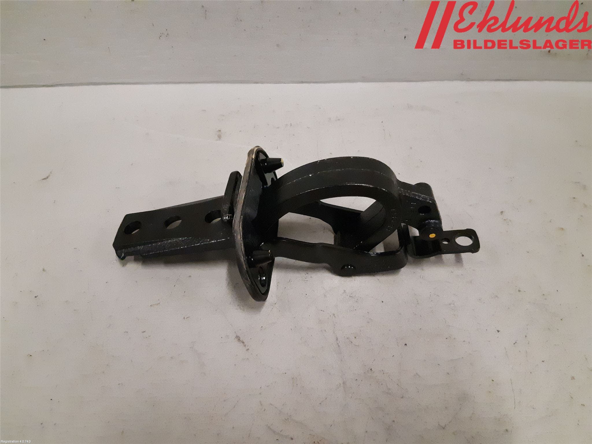 Volvo V70 14-16 Bakluckegångjärn Hö