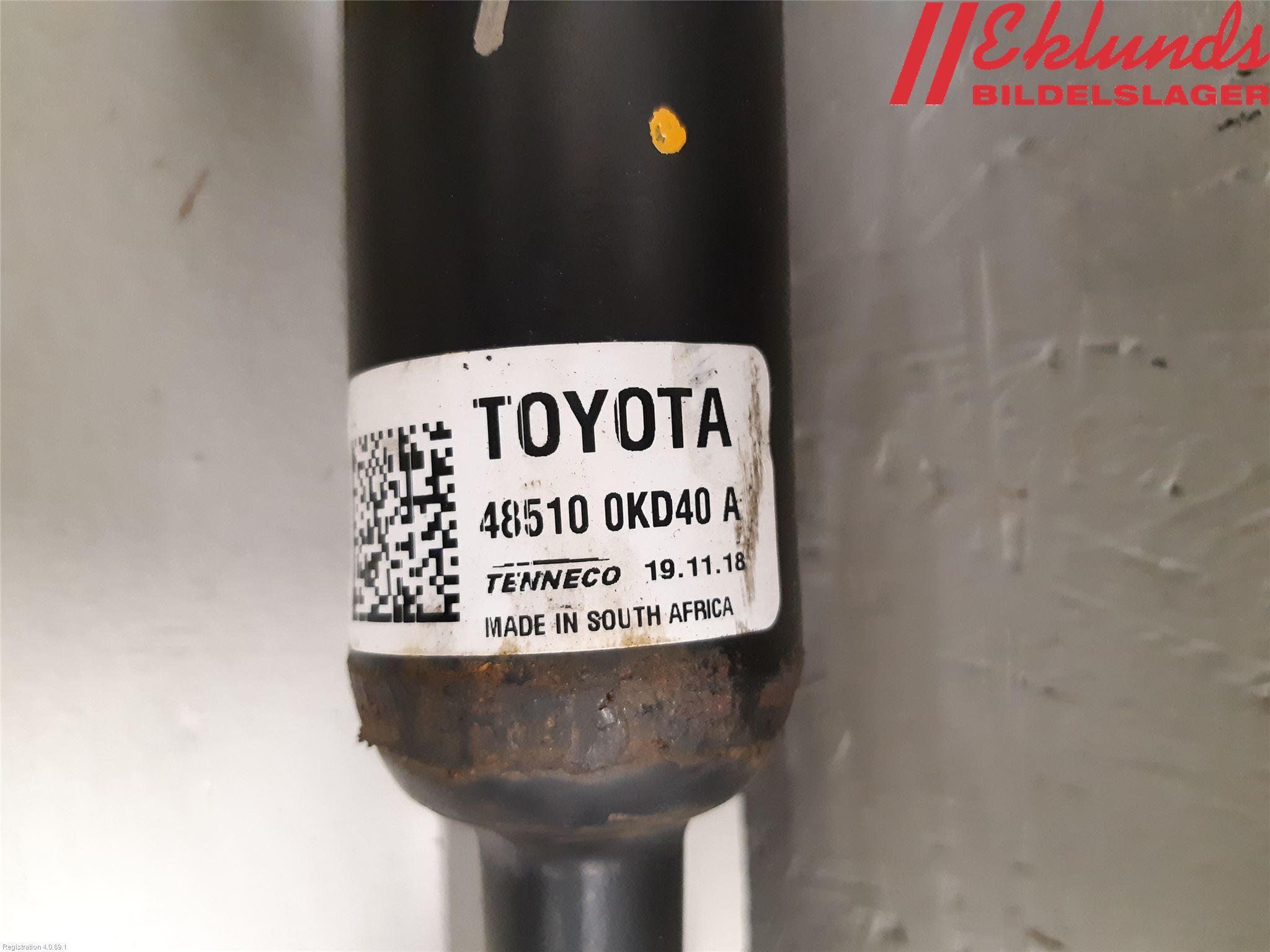 Toyota HILUX 16- Fjäderben Fram Höger