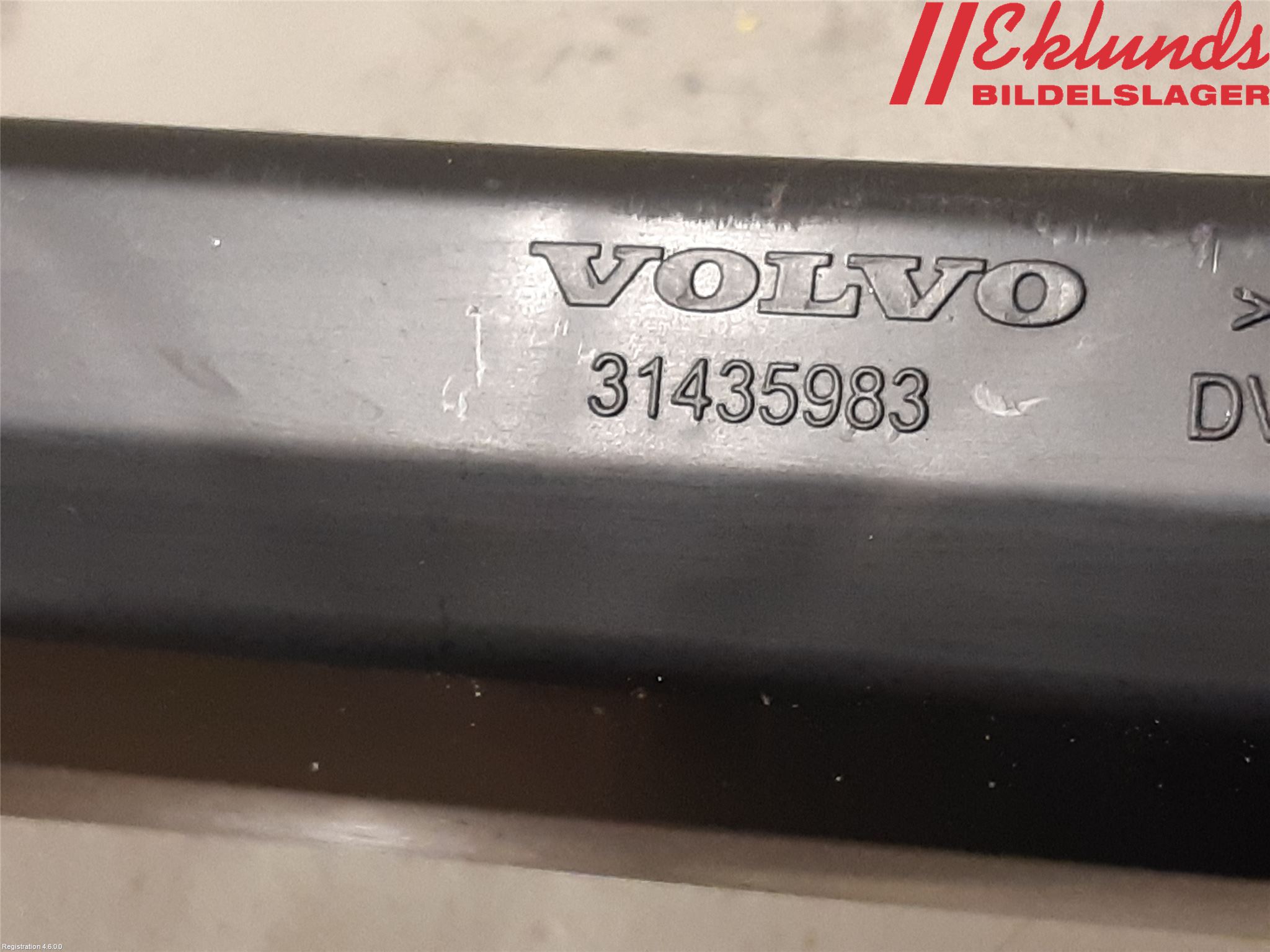 Volvo V90 CROSS COUNTRY 17->> Stötfångare Deformelement Bak