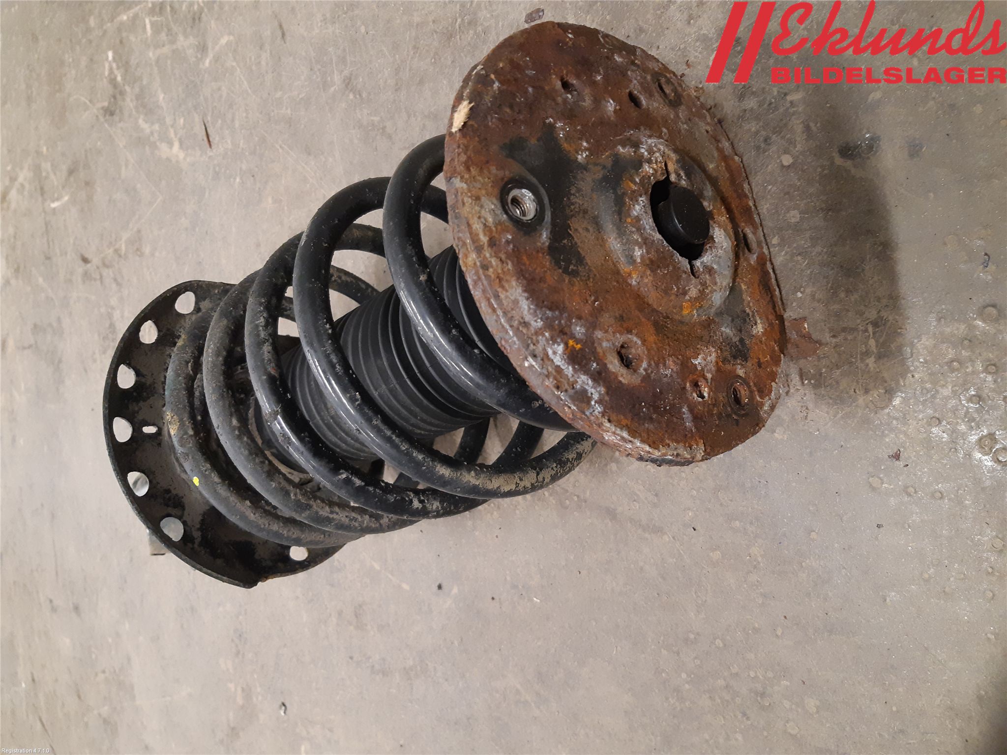 Volvo V70 14-16 Fjäderben Fram Höger