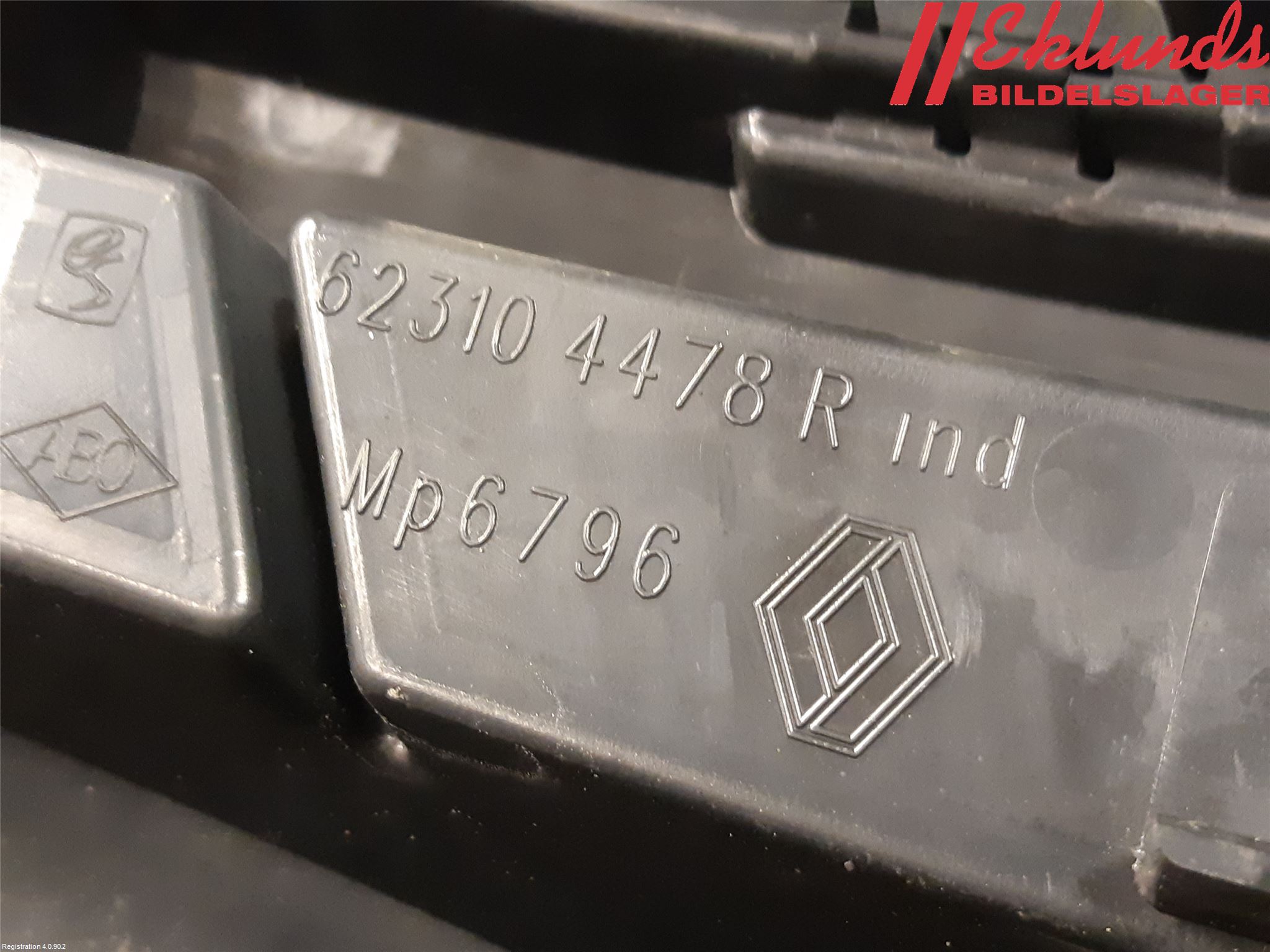 Dacia LODGY 12-18 Grill Komp