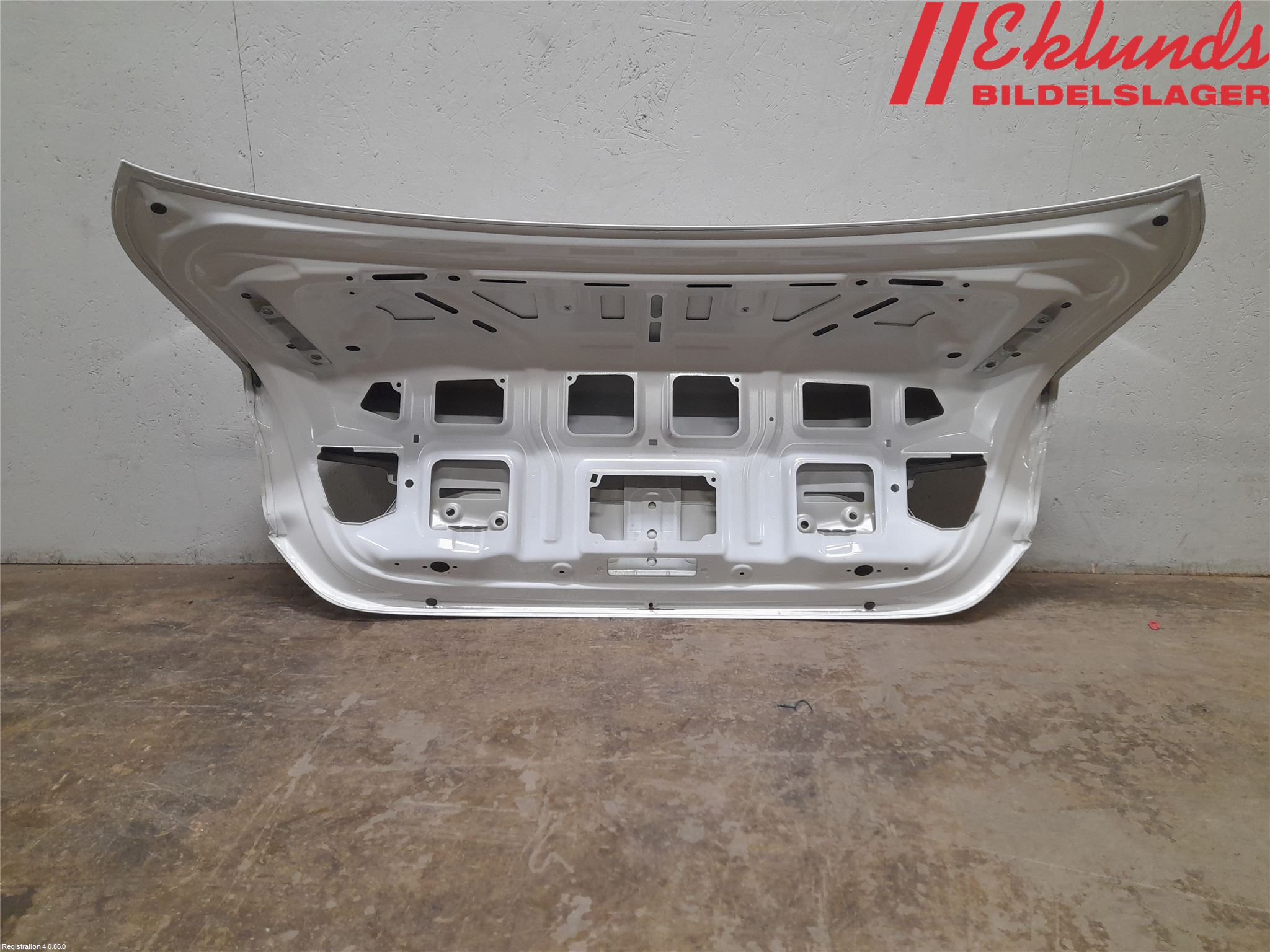 BMW 4 F32/F33/F82/F83 13-20 Baklucka (Ej Med Ruta)