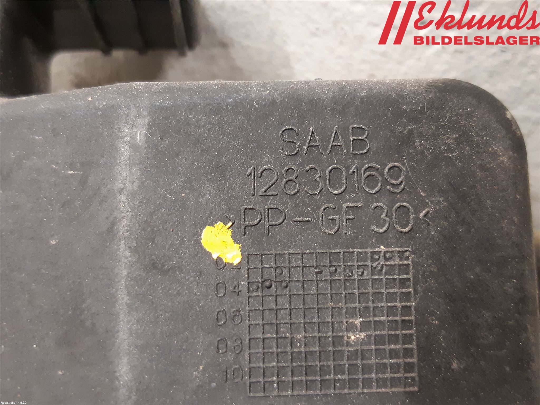 Saab 9-3 VER 2 Stötfångardel Bak Mitt