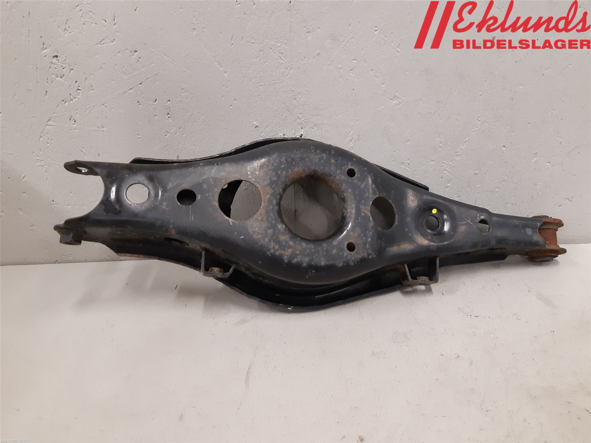 Toyota RAV4 13-18 Bärarm Bak Vänster