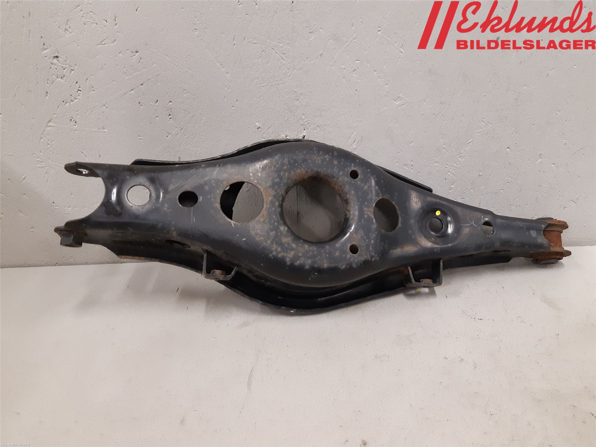 Toyota RAV4 13-18 Bärarm Bak Vänster