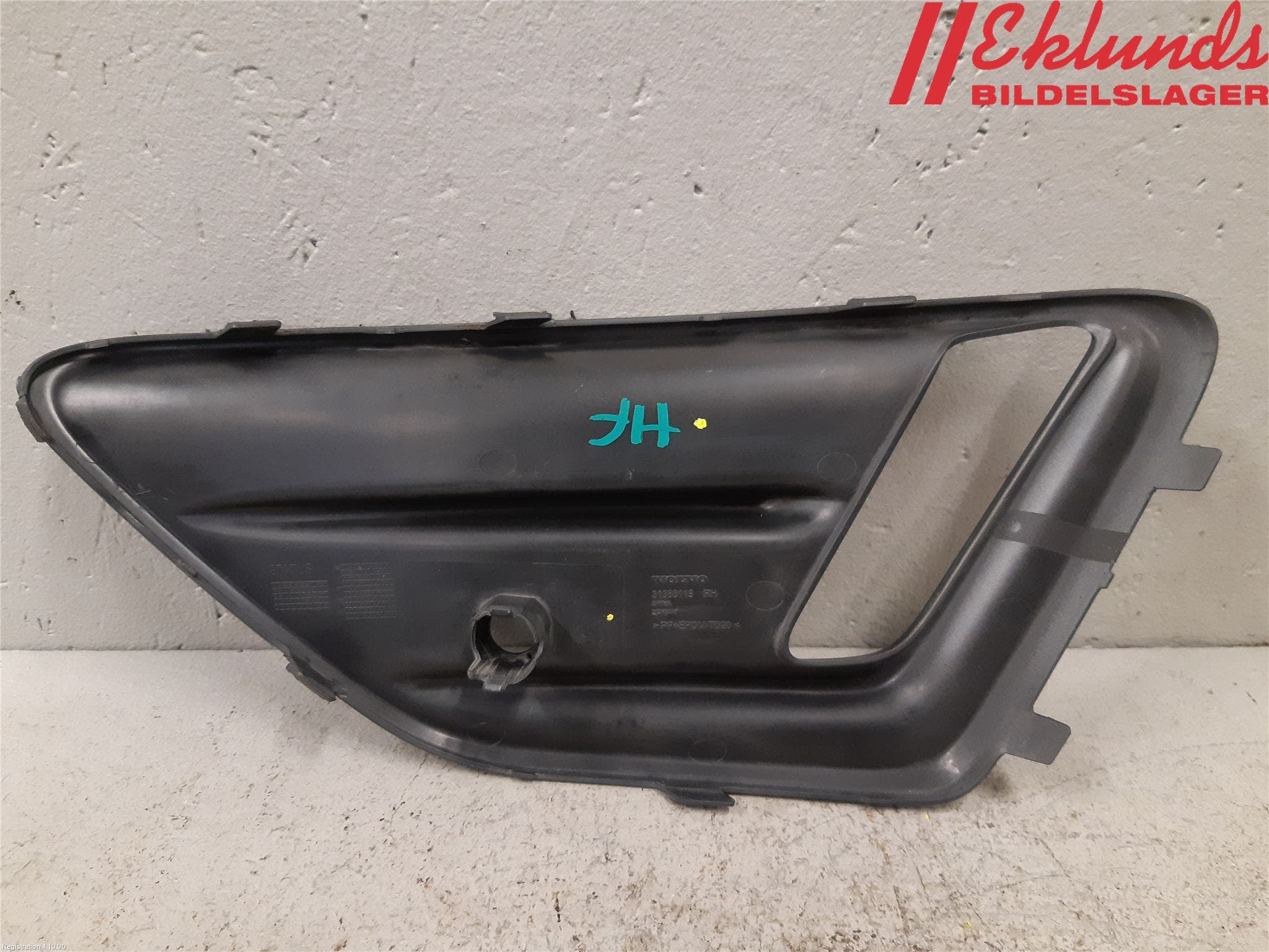 Volvo XC60 14-17 Dimljussarg Fram