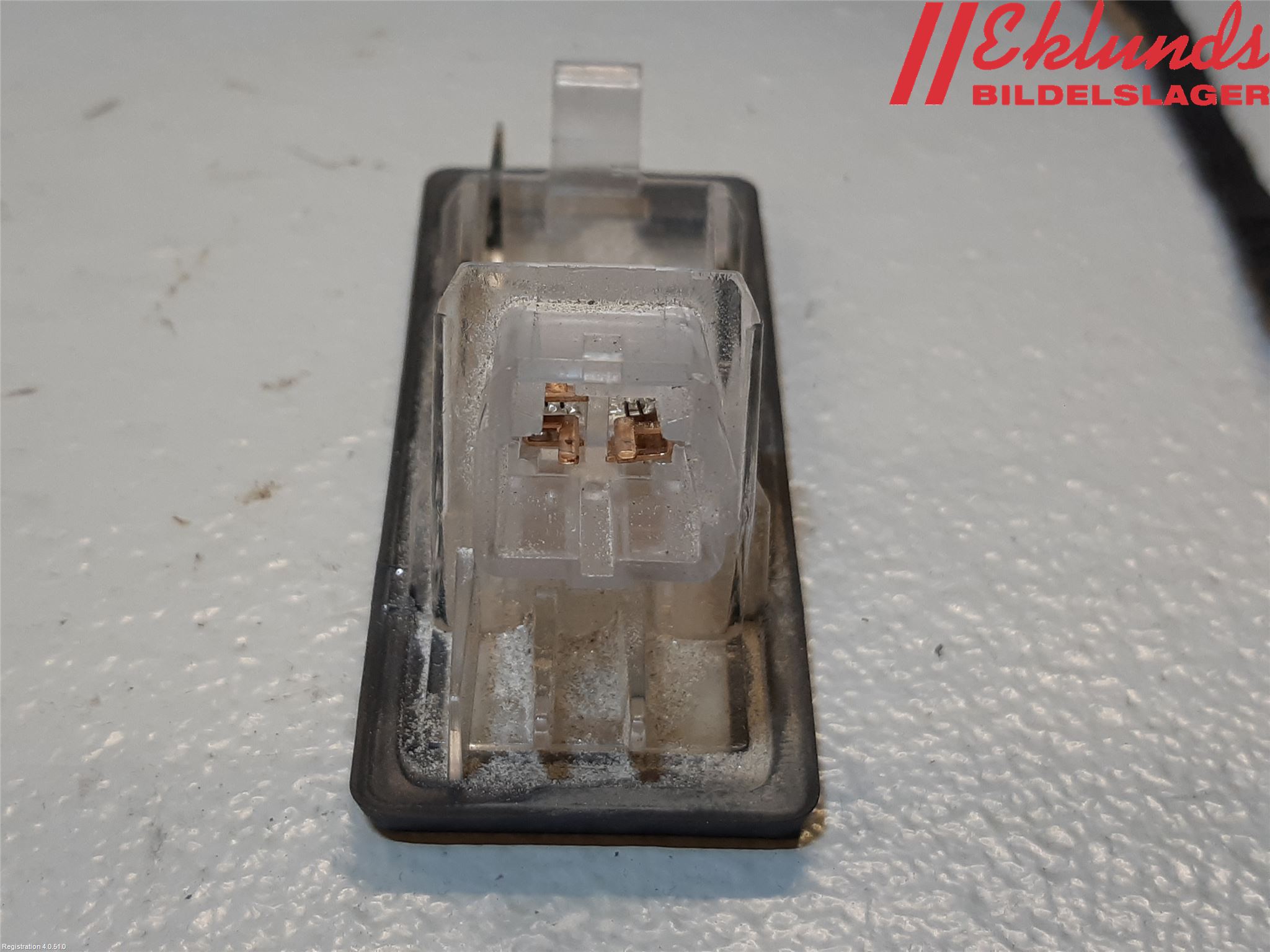 Dacia DUSTER 10-17 Skylt Belysning