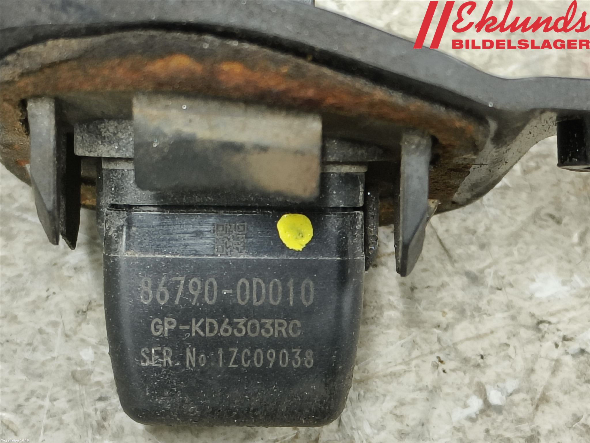 Toyota YARIS XP130 12-14 Parkeringshjälp Kamera