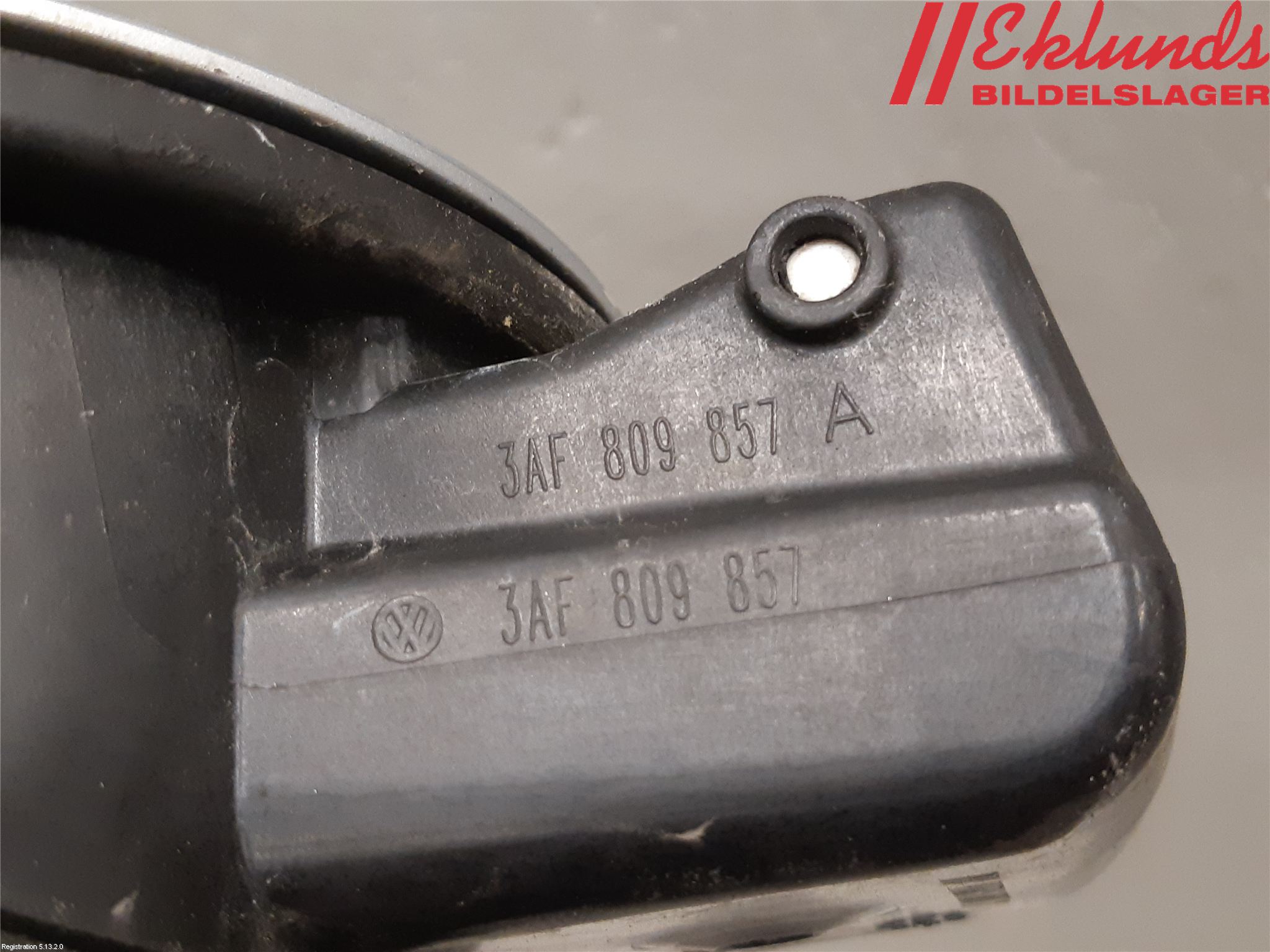 Volkswagen VW PASSAT 11-14 Tanklucka