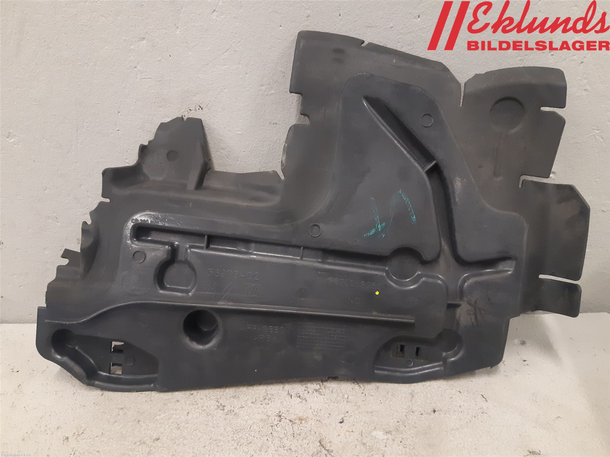 Peugeot 208 12-15 Deflektor Plåt-Plast Kylning