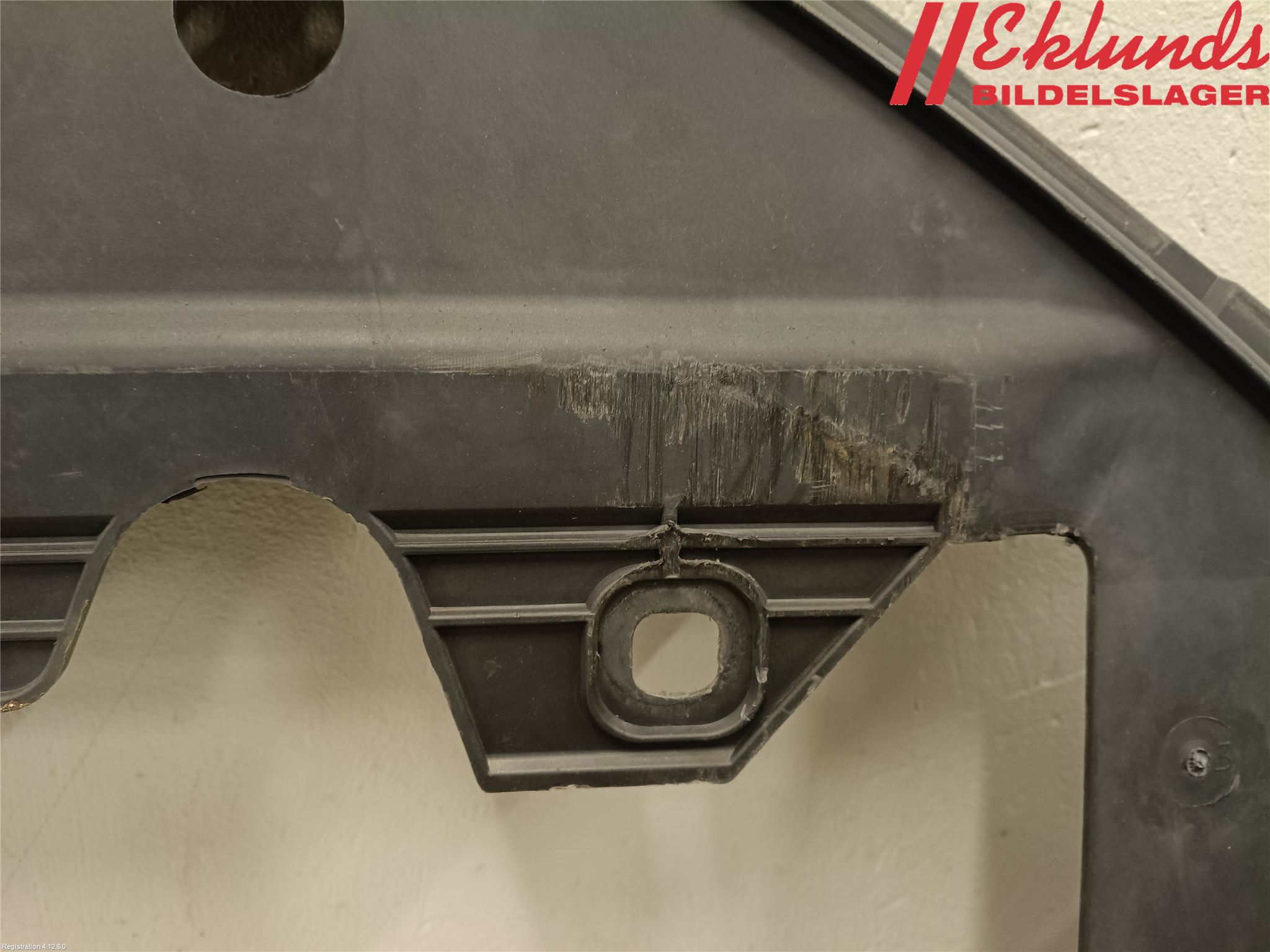 Volvo V70 08-13 Hasplåt Plåt-Plast