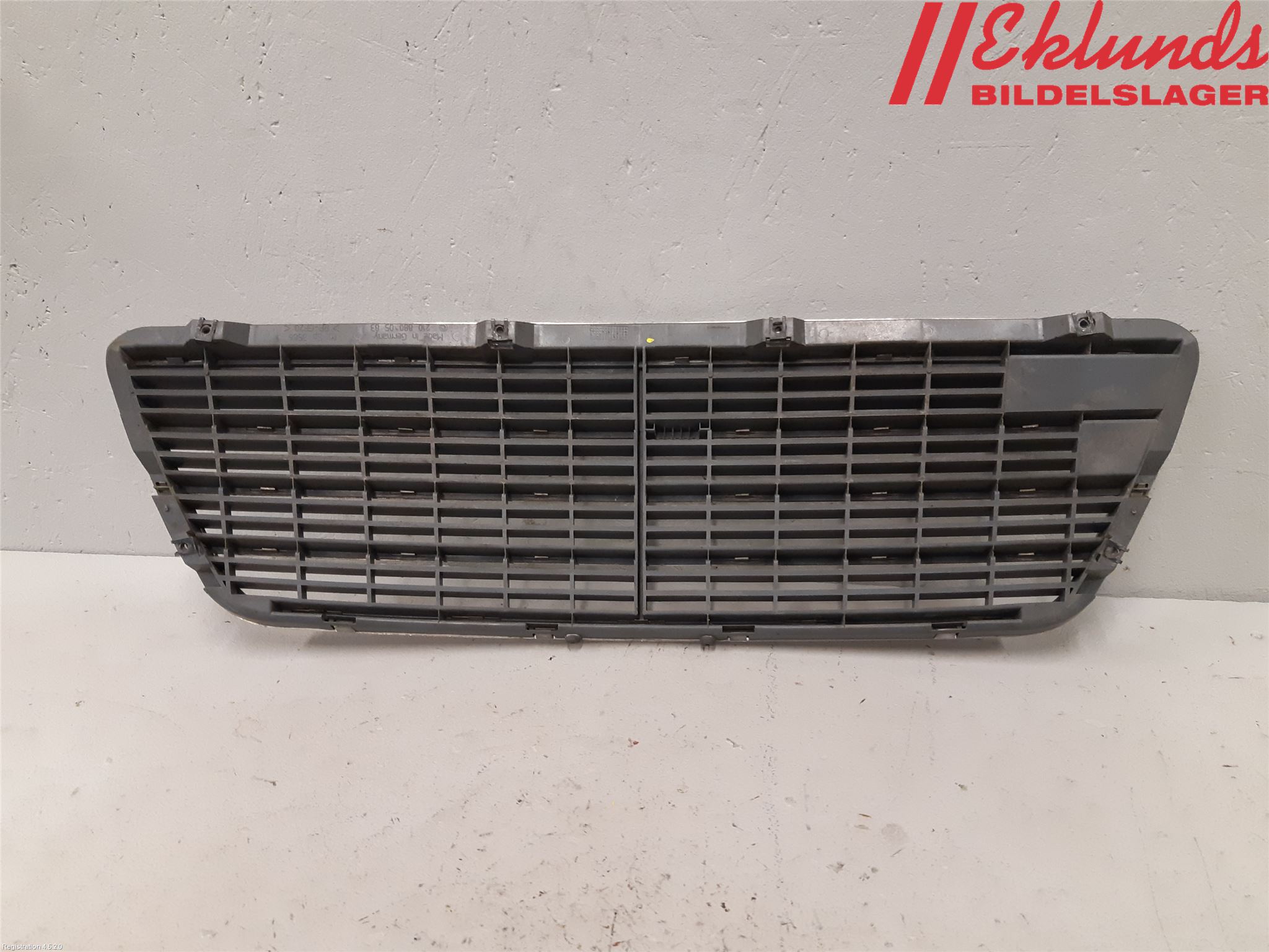 Mercedes-Benz MB E-KLASS (W210) 96-03 Grill Komp