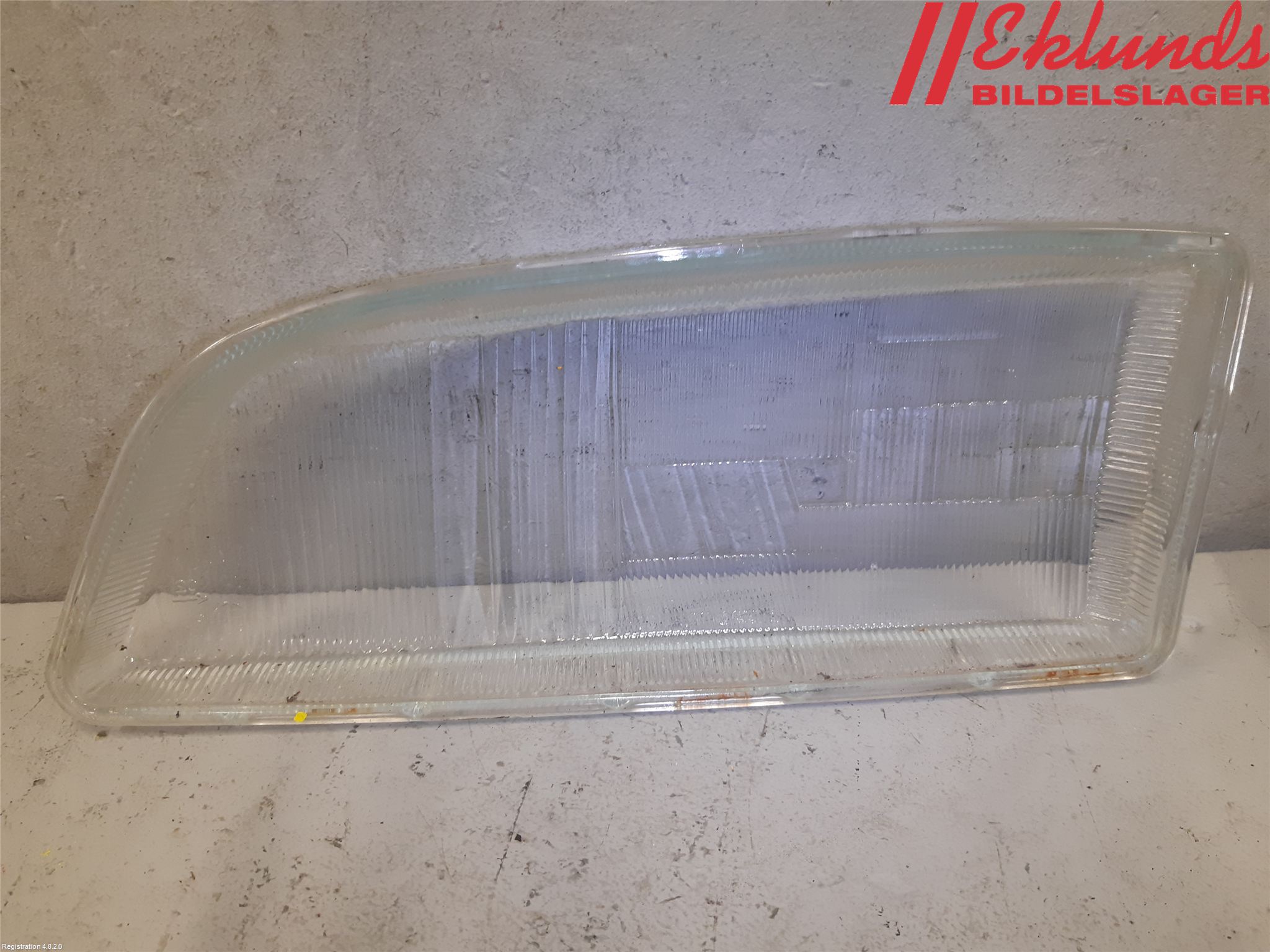 Volvo S70/V70/XC  97-00 Strålkastarglas Vä