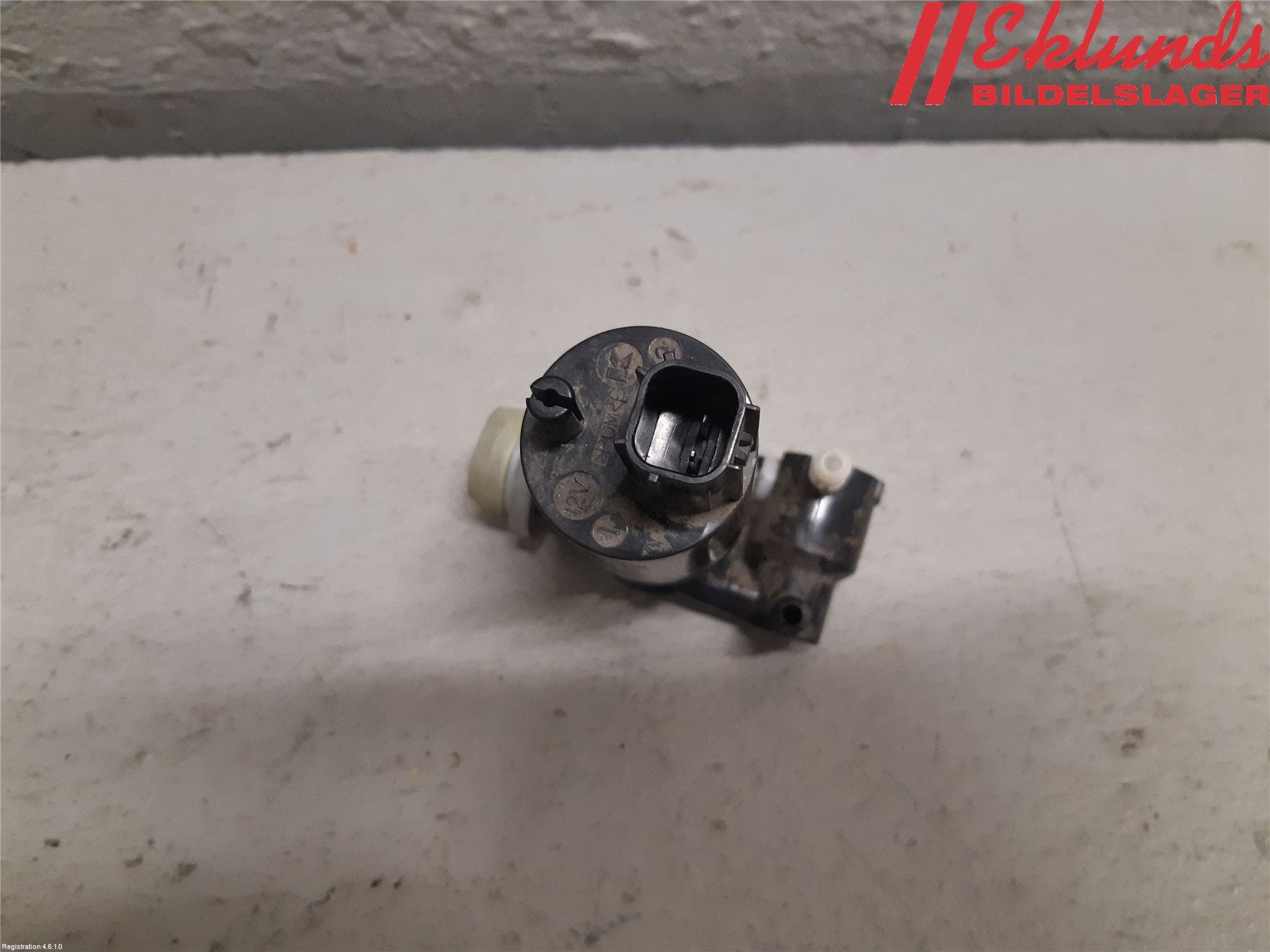 Volvo V40 12-19 Spolarpump Vindruta