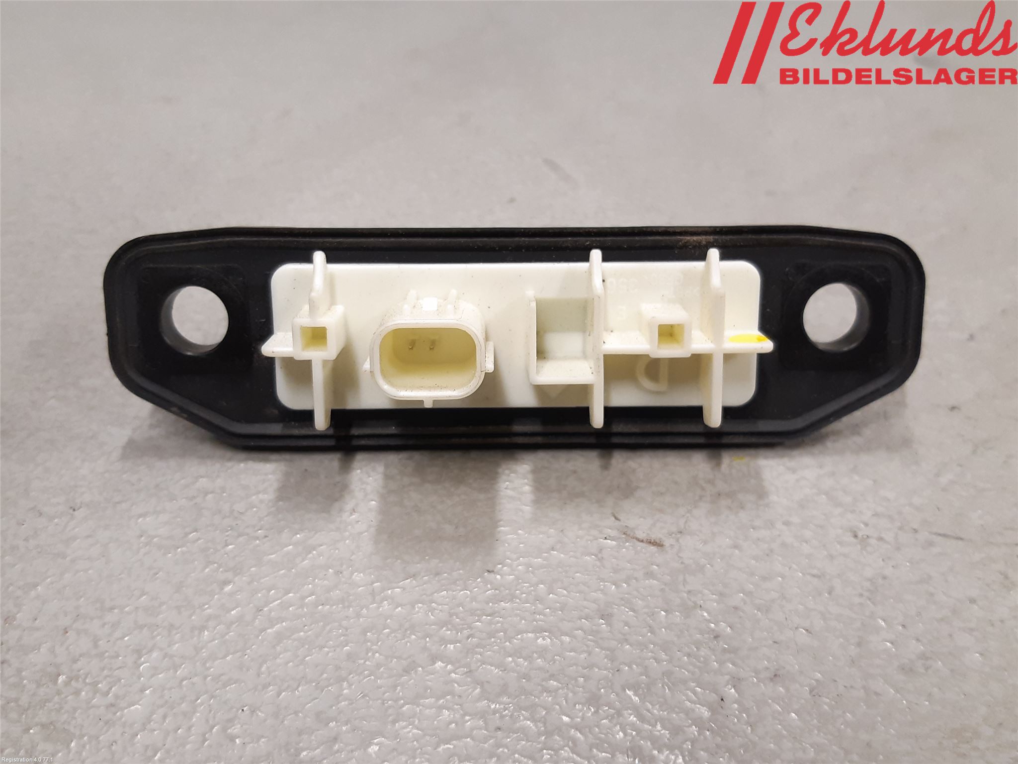 Toyota RAV4 19- Bakluckehandtag