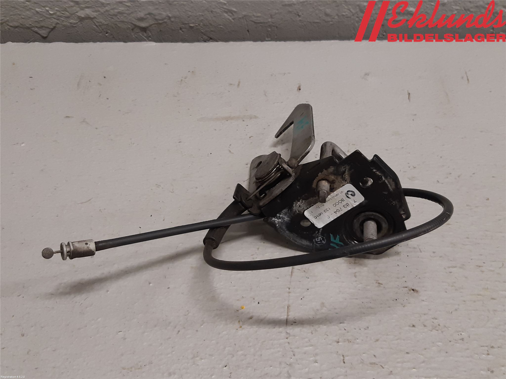BMW 5 F10/F11/F18 09-17 Huv Spärr