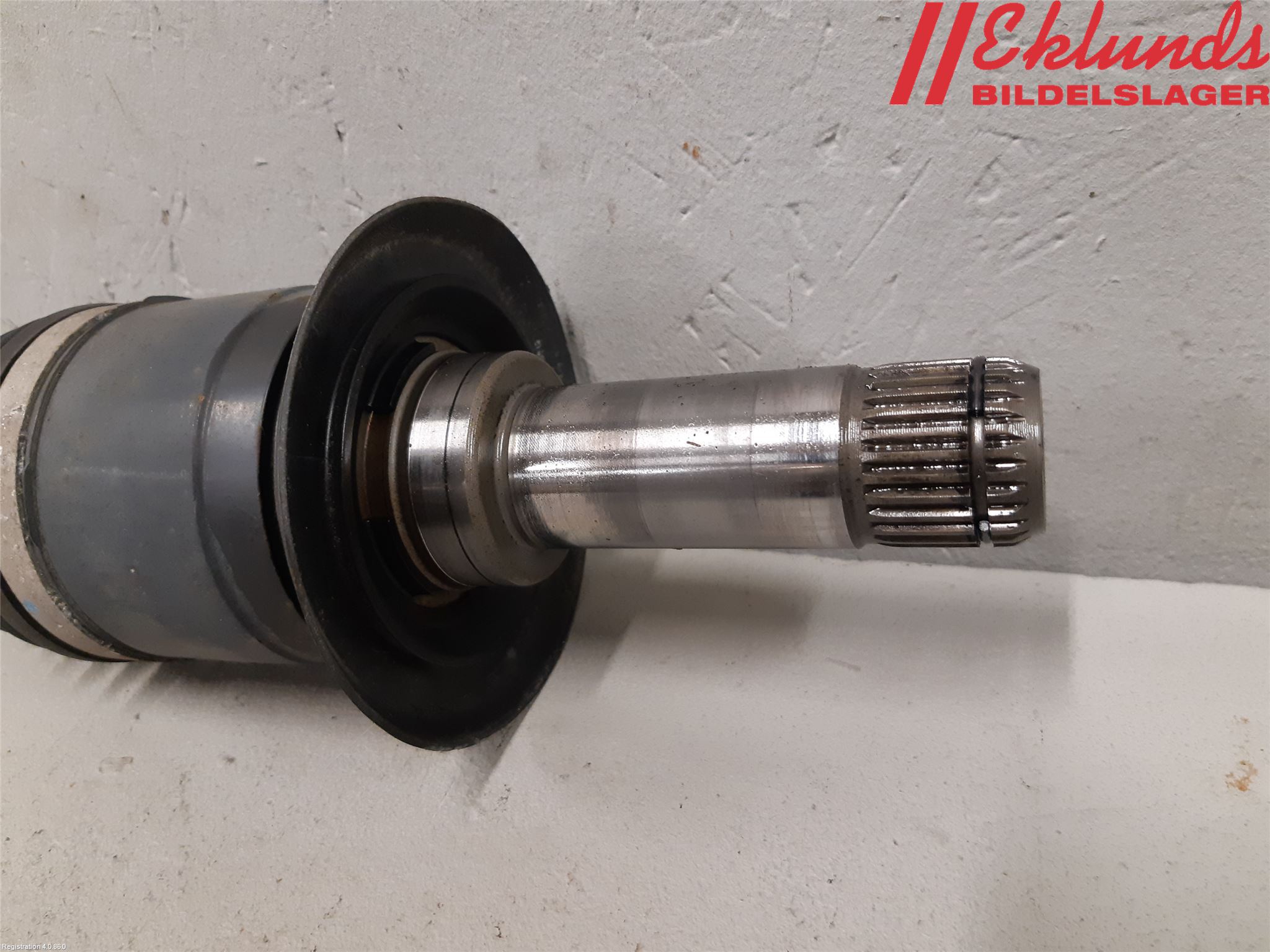 BMW X1 F48 15-22 Drivaxel Bak Vänster