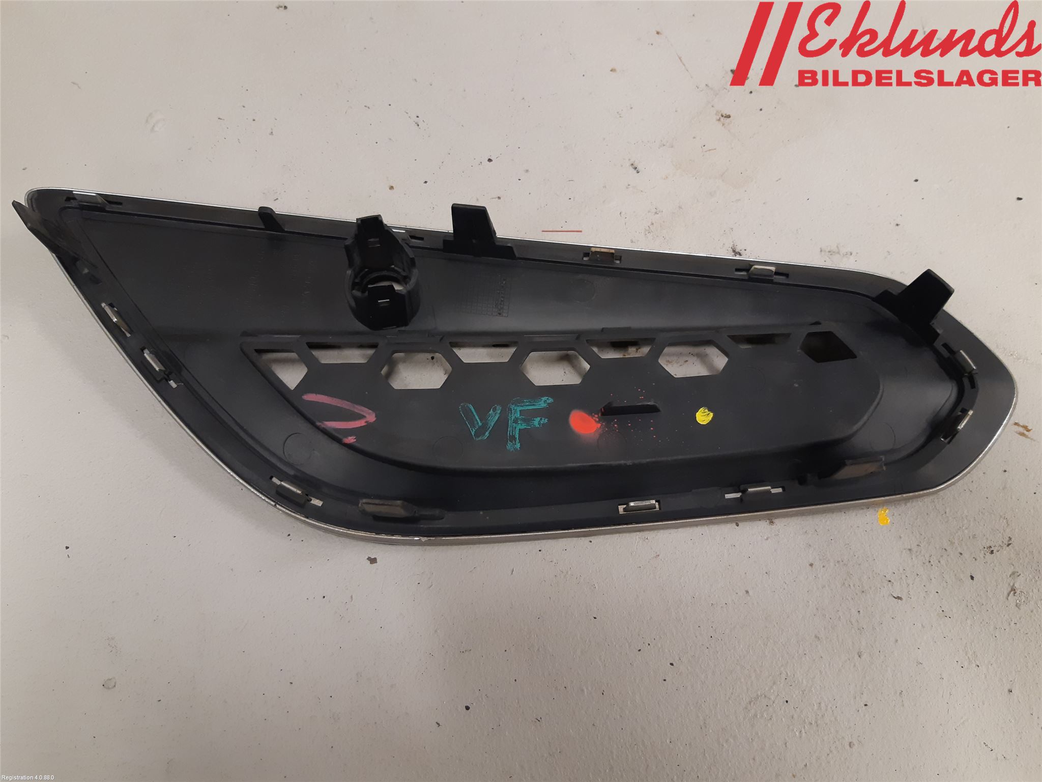 Volvo V60 11-13 Stötfångardel Fram Vä