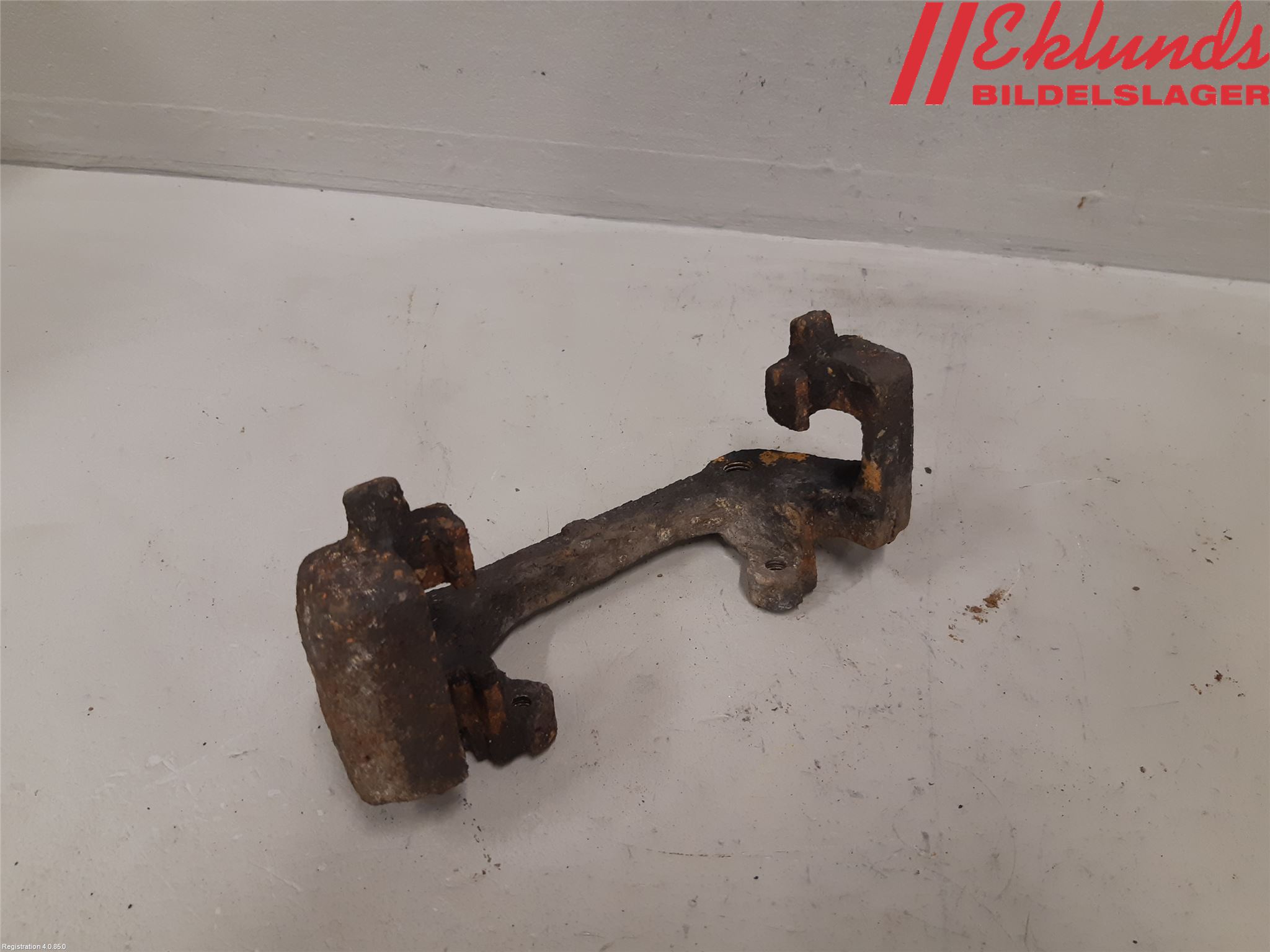 Volvo V70 00-04 Bromsokshållare