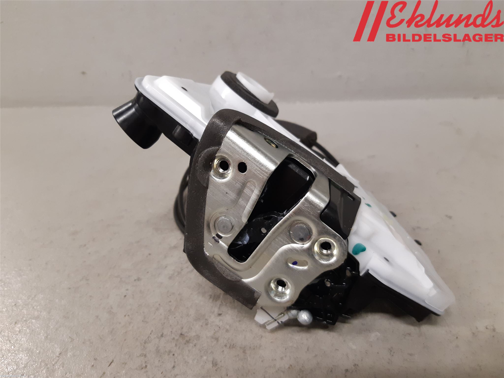 Toyota COROLLA 19- Låskista-Dörrlås