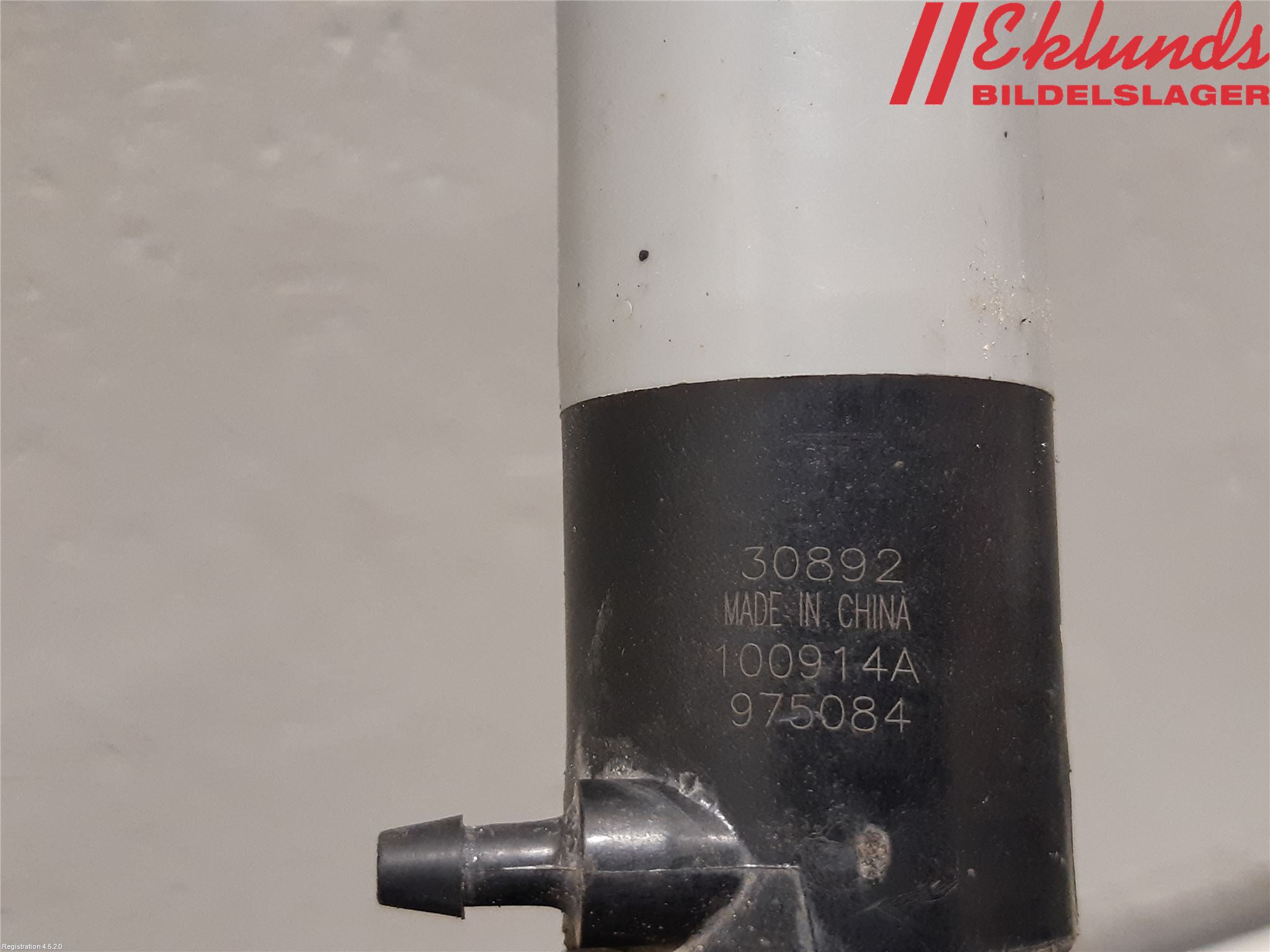 Toyota AVENSIS 09-15 Spolarpump Vindruta