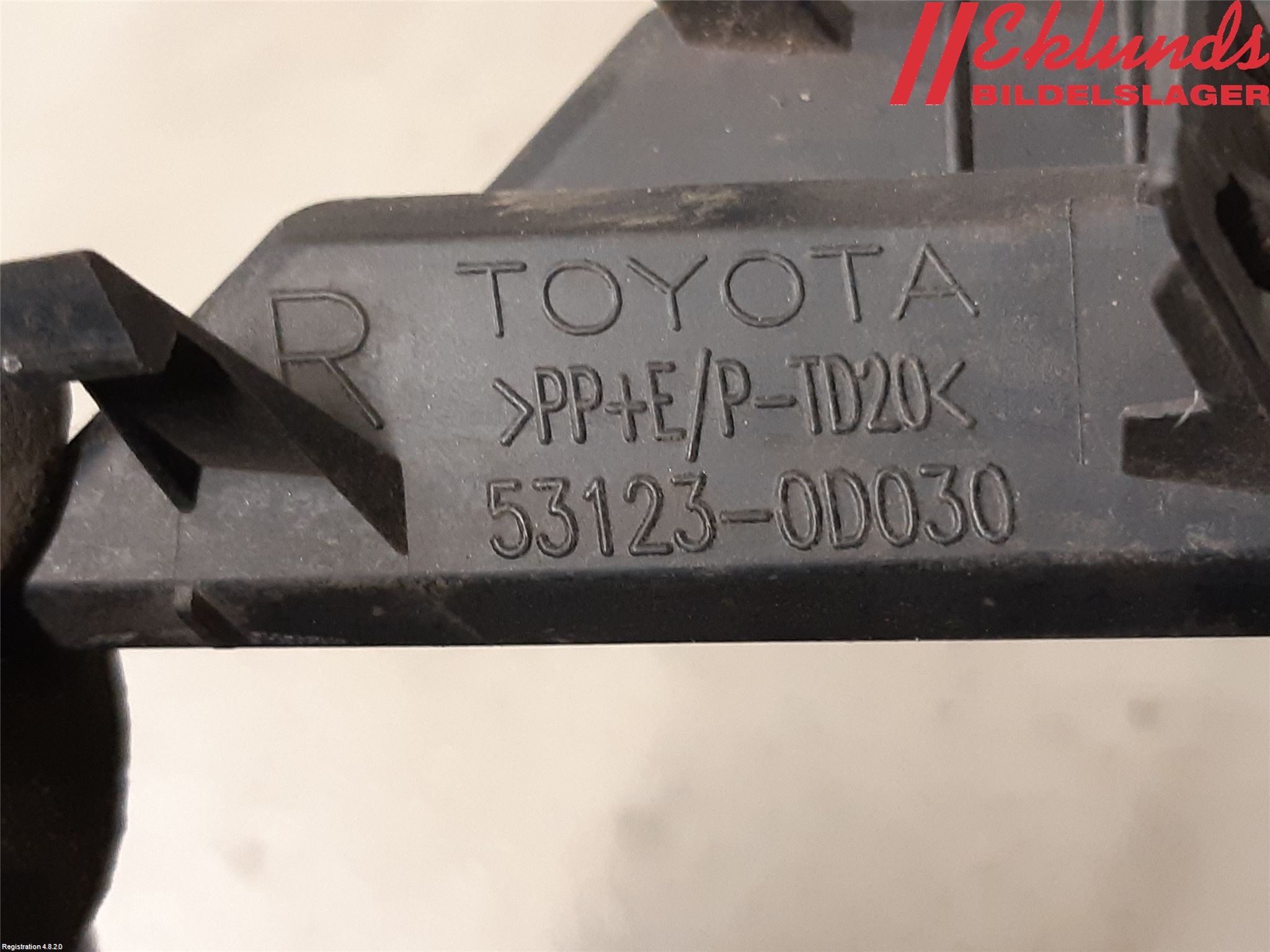 Toyota YARIS XP130 12-14 Stöt Utfyllnad-List-Grill
