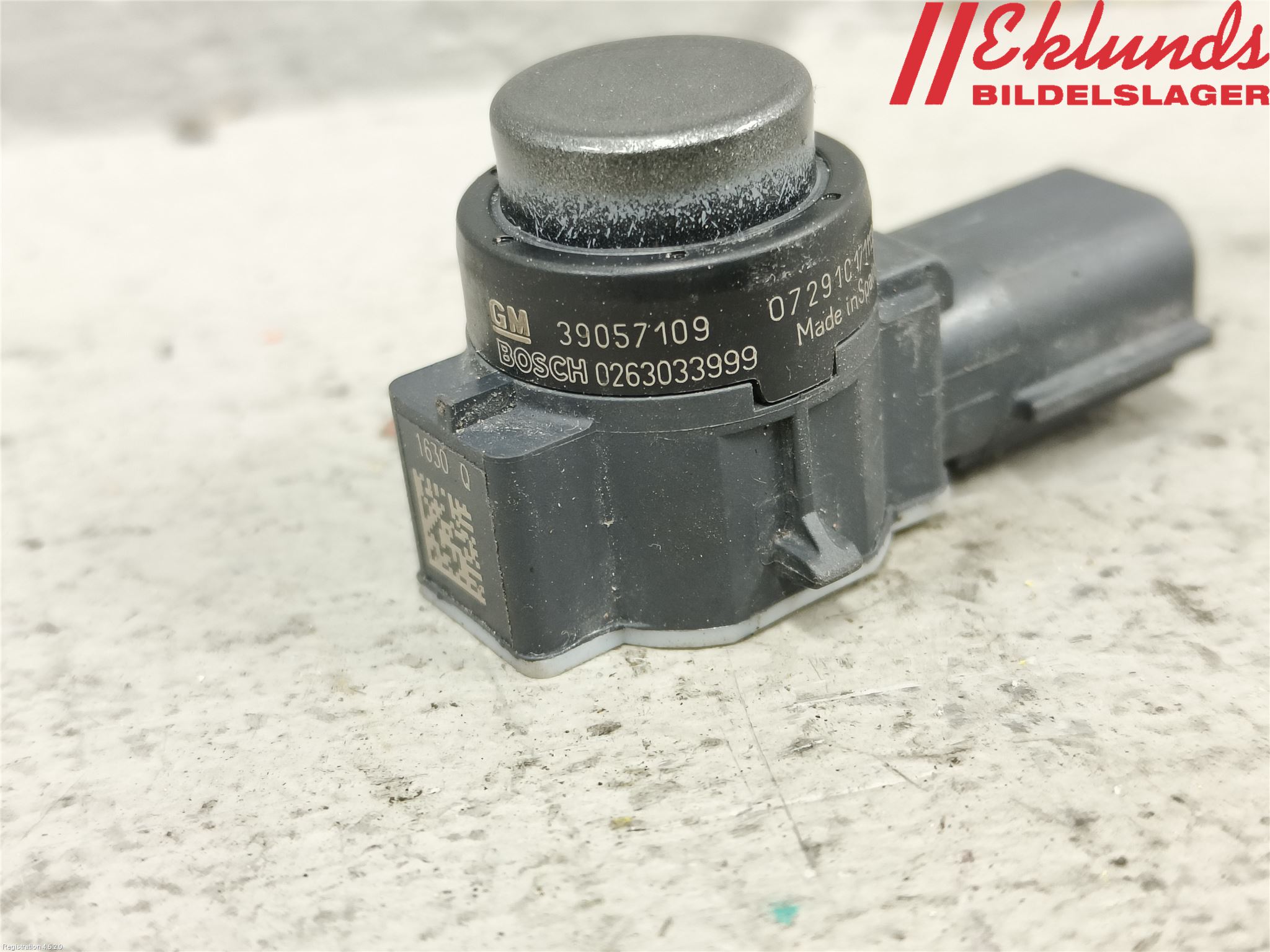 Opel INSIGNIA 17- Parkeringshjälp Frontsensor