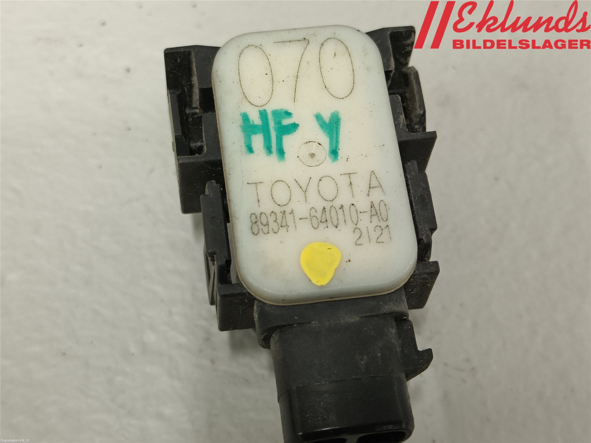 Toyota VERSO 09-18 Parkeringshjälp Frontsensor