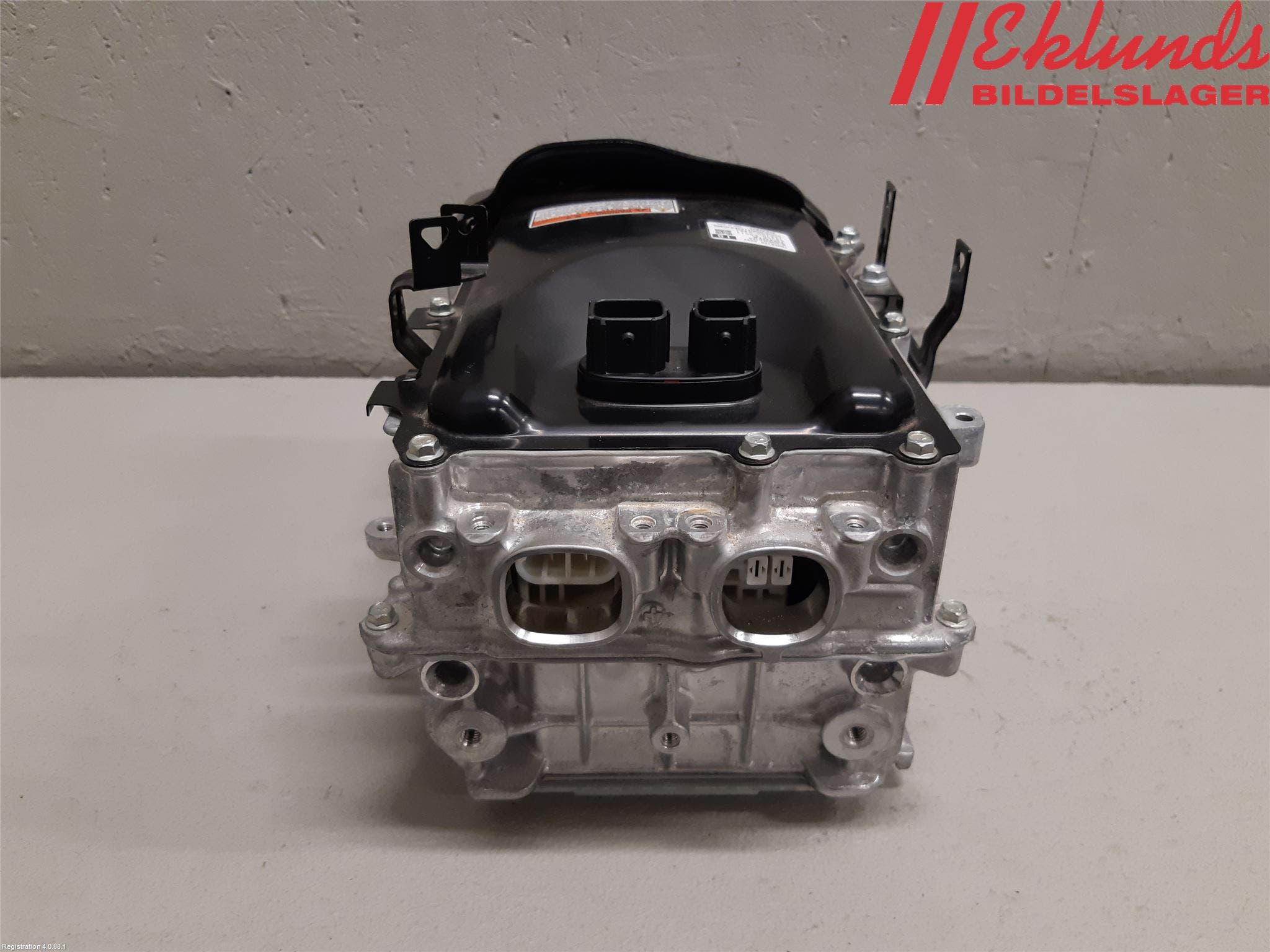 Toyota YARIS XP21 20- Inverter Hybrid